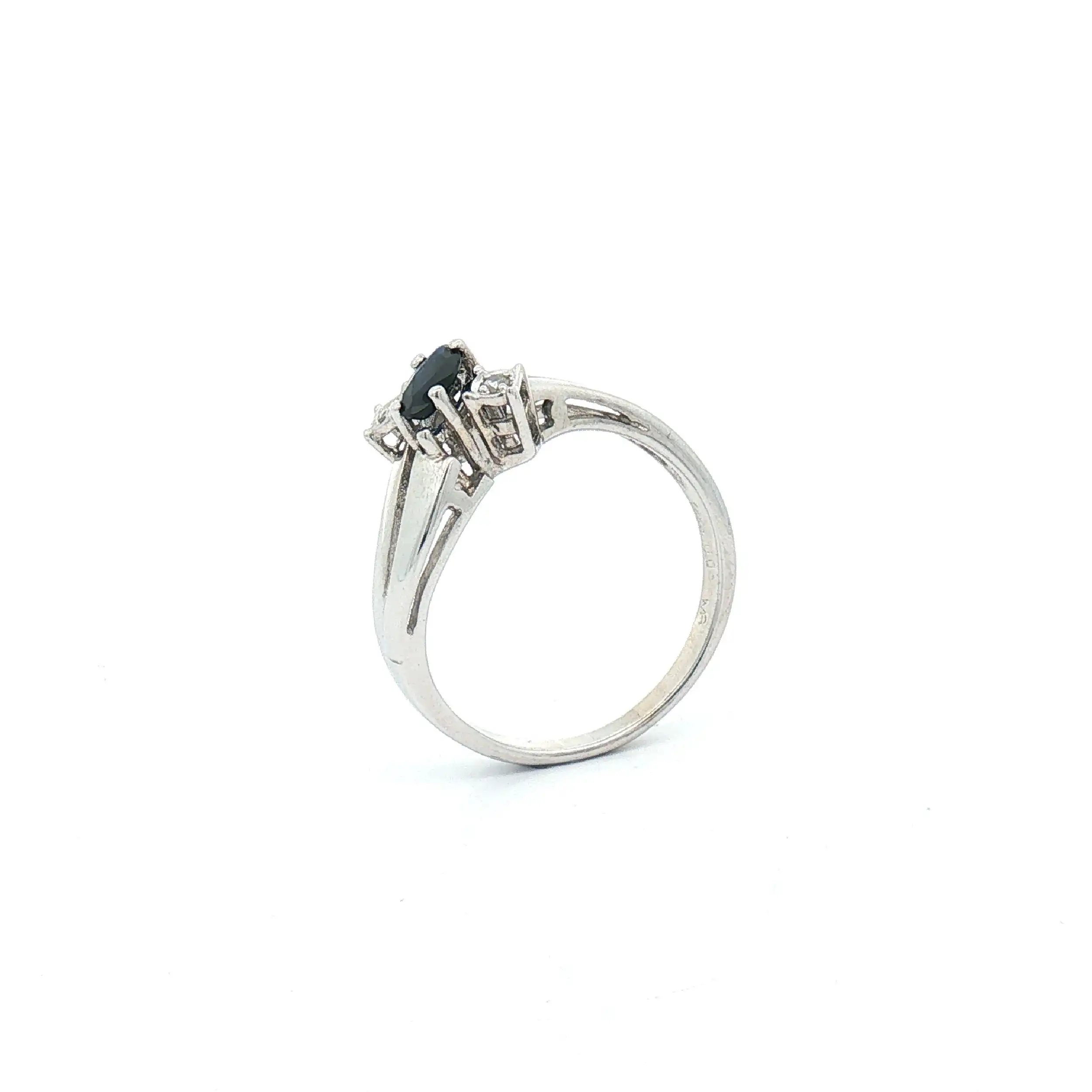 Ring Weißgold mit Saphir und Diamanten