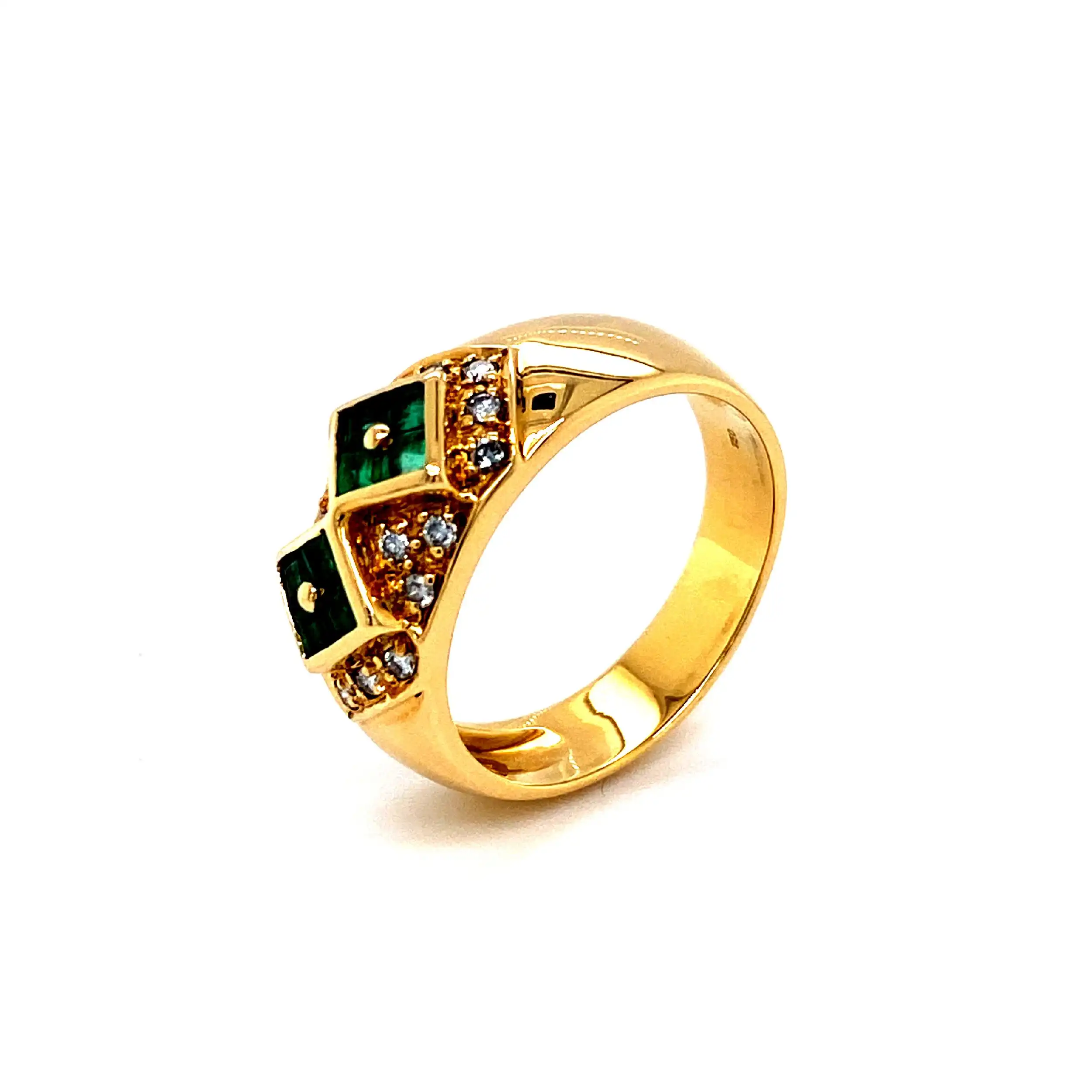 Ring Gelbgold mit Brillanten und Smaragd Ring Gelbgold mit Brillanten und Smaragd