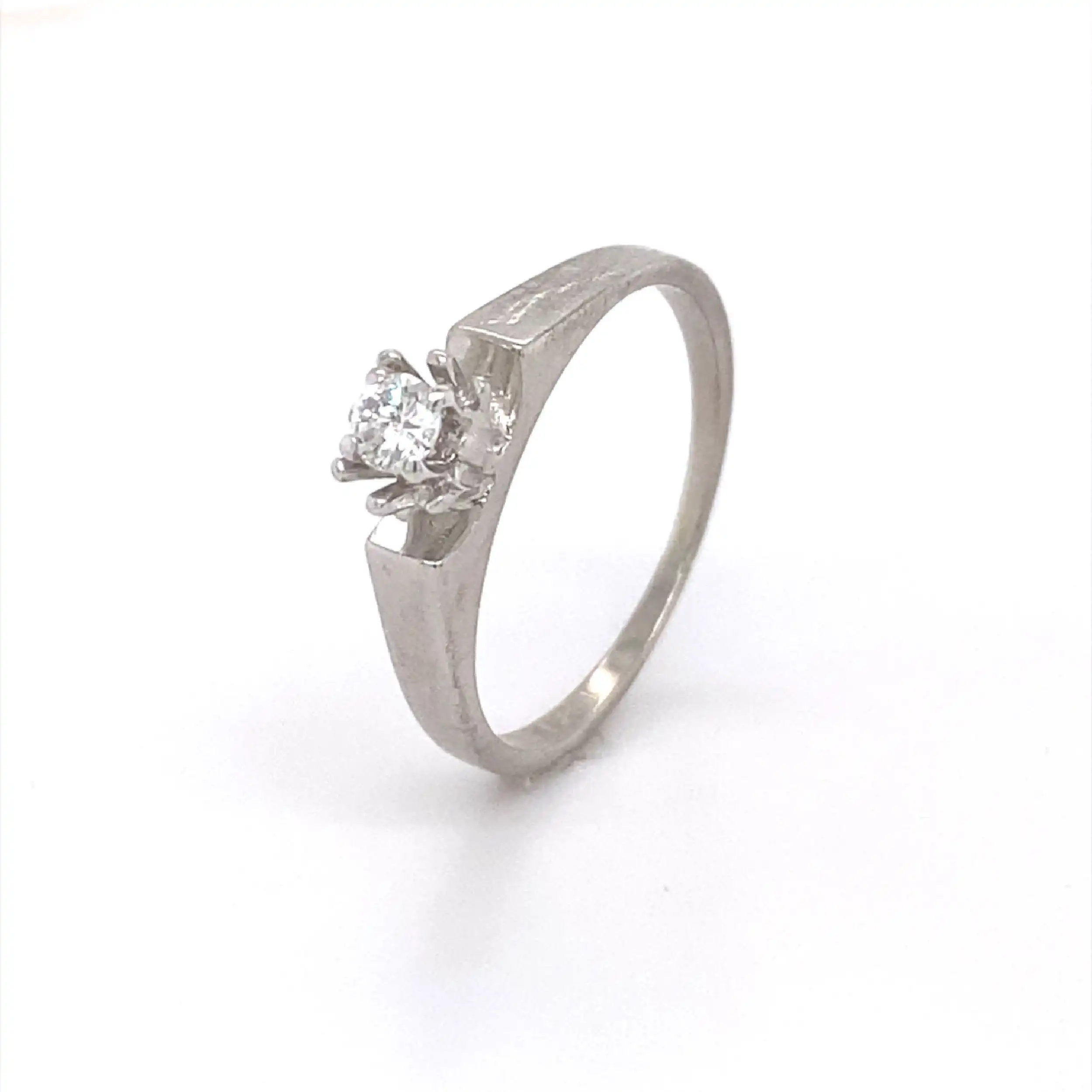 Ring Weißgold mit Brillant Ring Weißgold mit Brillant