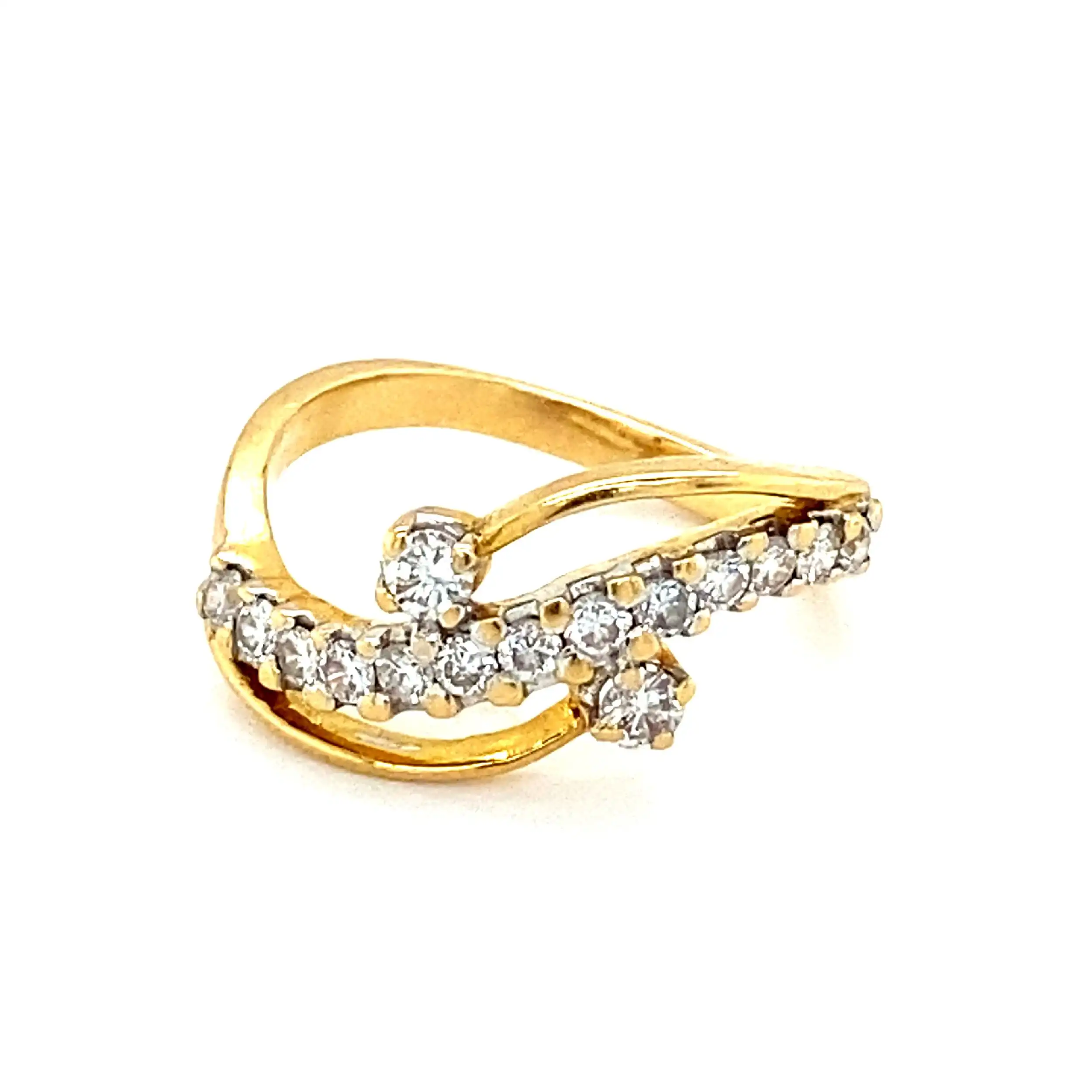 Ring Gelbgold mit Brillanten, garviert mit 0,75ct Ring Gelbgold mit Brillanten, garviert mit 0,75ct