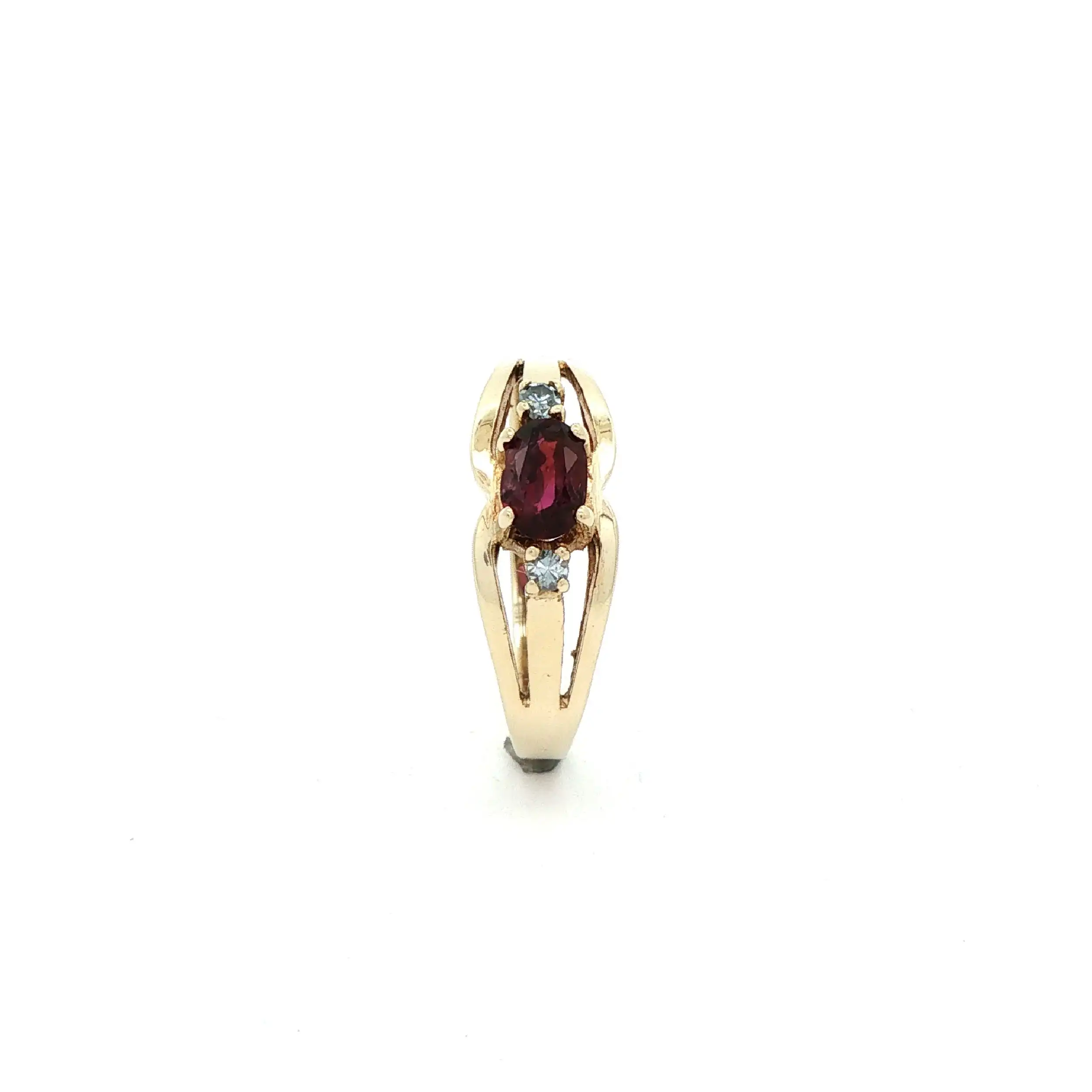 Ring Gelbgold mit rotem Farbstein und Diamanten Ring Gelbgold mit rotem Farbstein und Diamanten