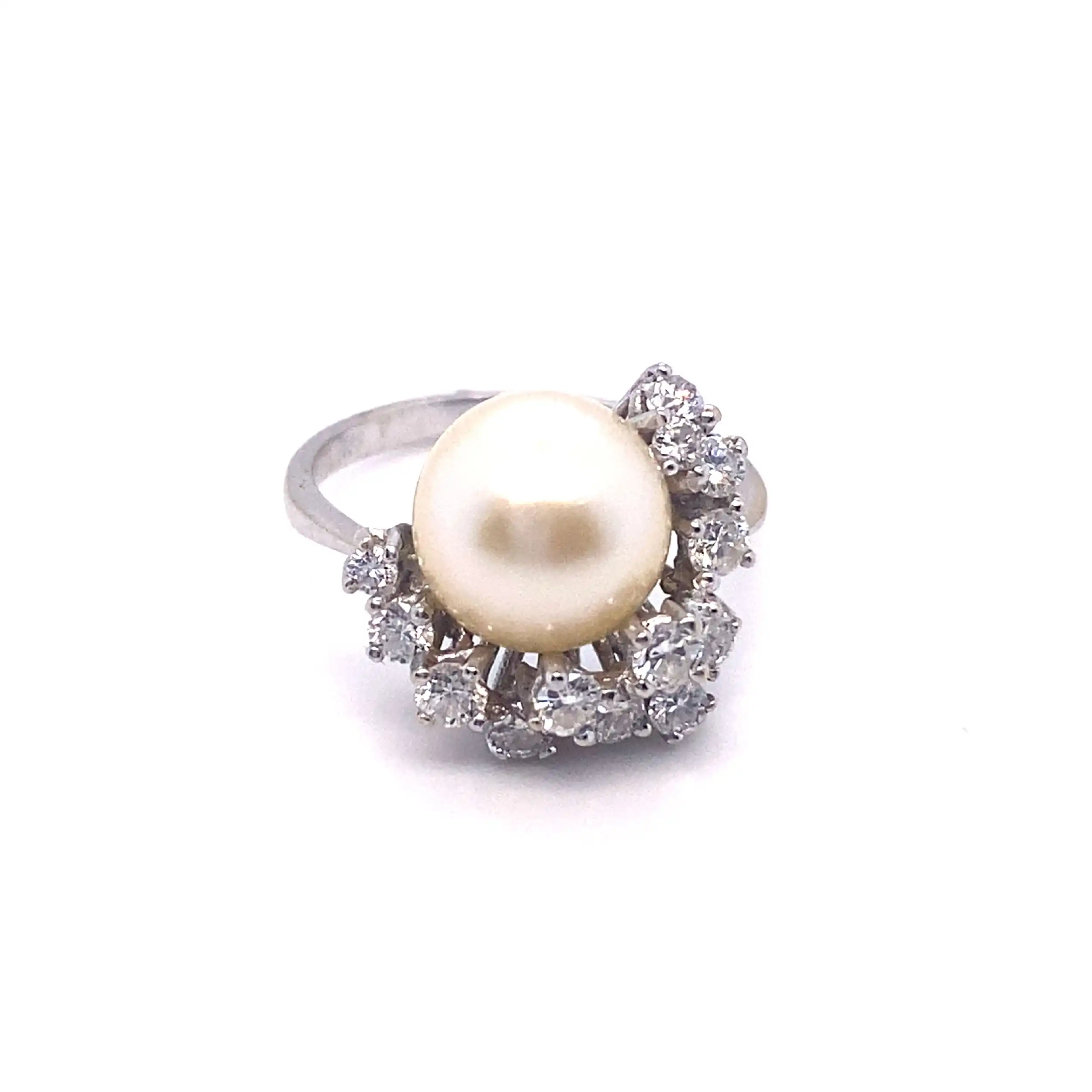 Ring Weißgold mit Perle und Brillanten Ring Weißgold mit Perle und Brillanten