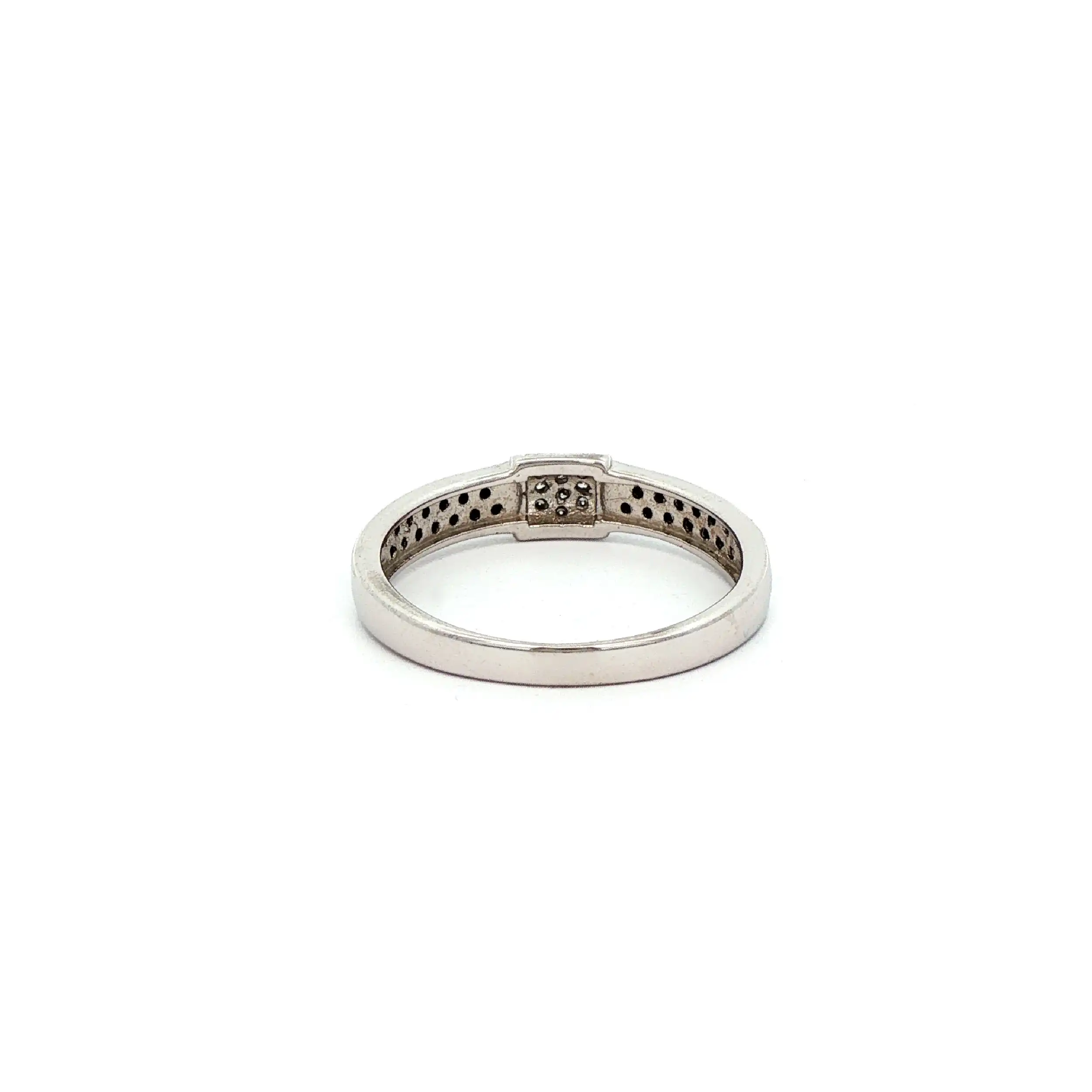 Ring Weißgold mit schwarzen und weißen Brillanten