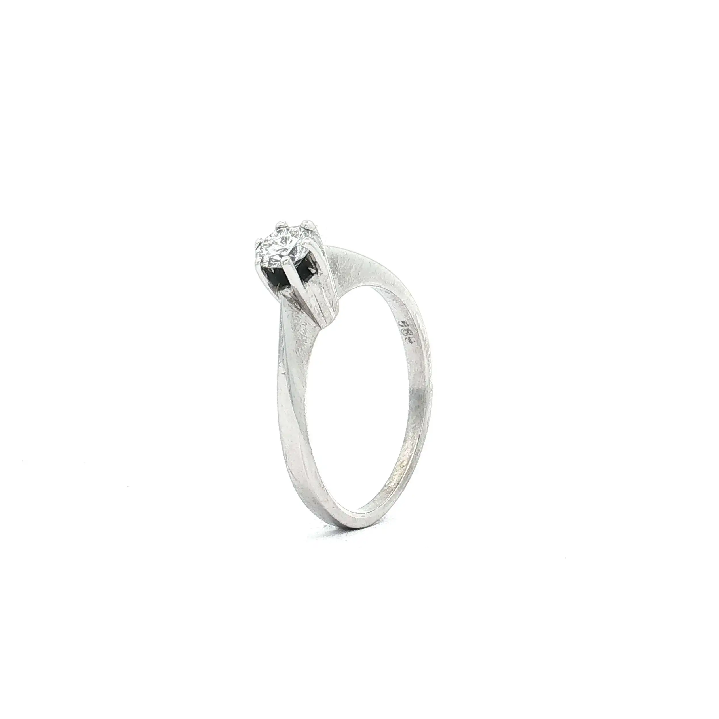 Ring Weißgold mit Solitär Brillant, gravitert mit 0,26 ct