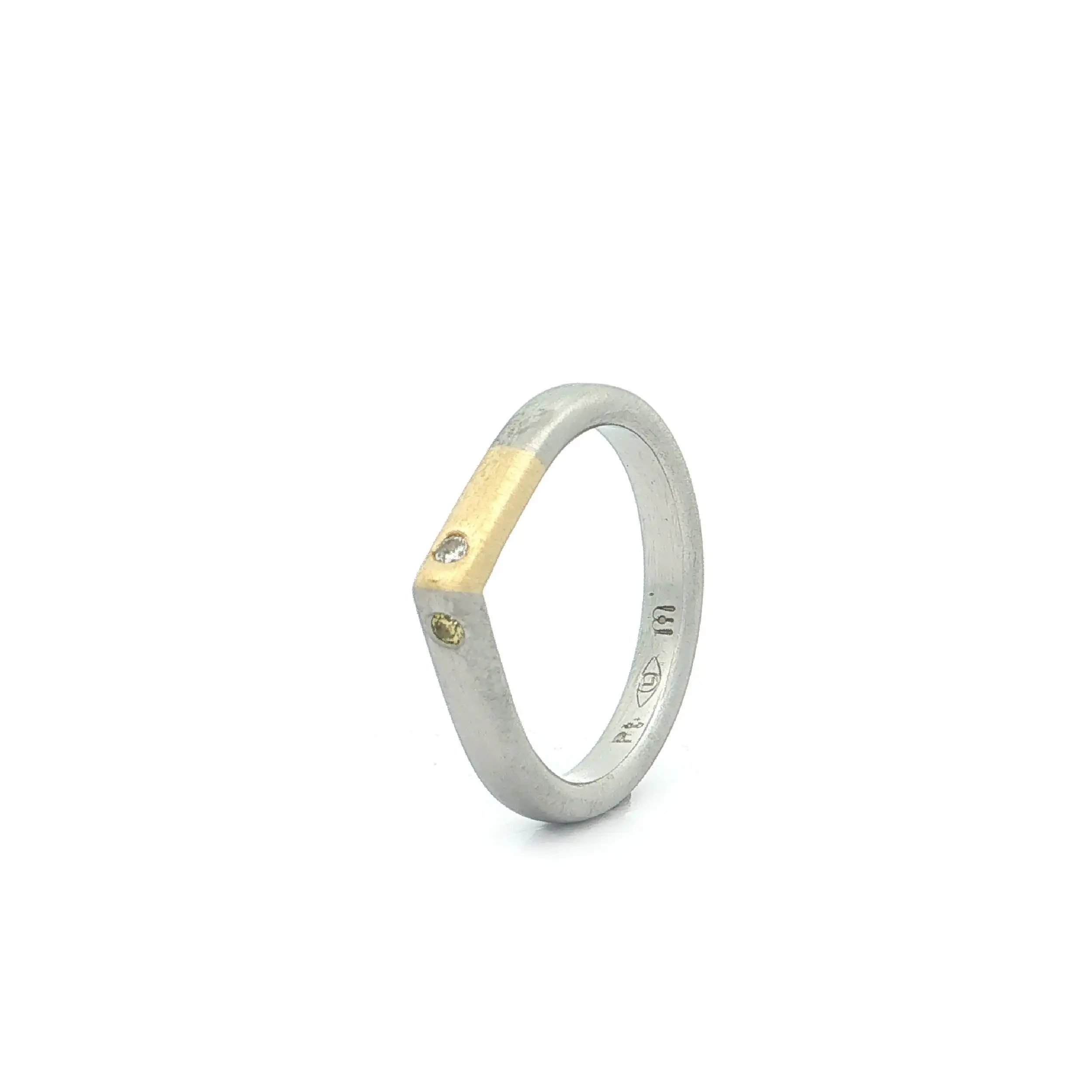 Ring in Tropfenform Platin/Gelbgold mit Brillanten