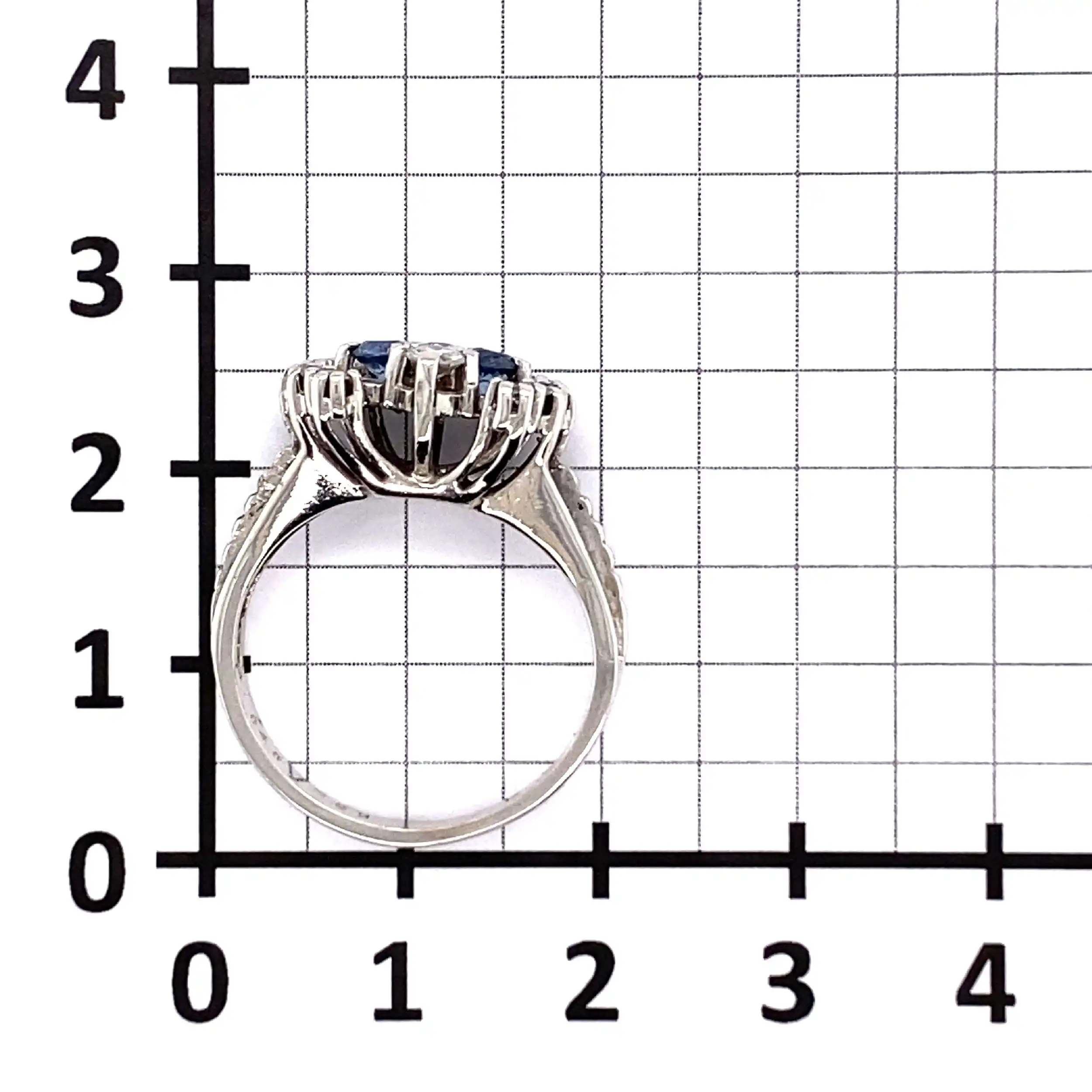 Ring Weißgold mit Saphiren, Brillanten & Diamanten, graviert mit 0,40ct.