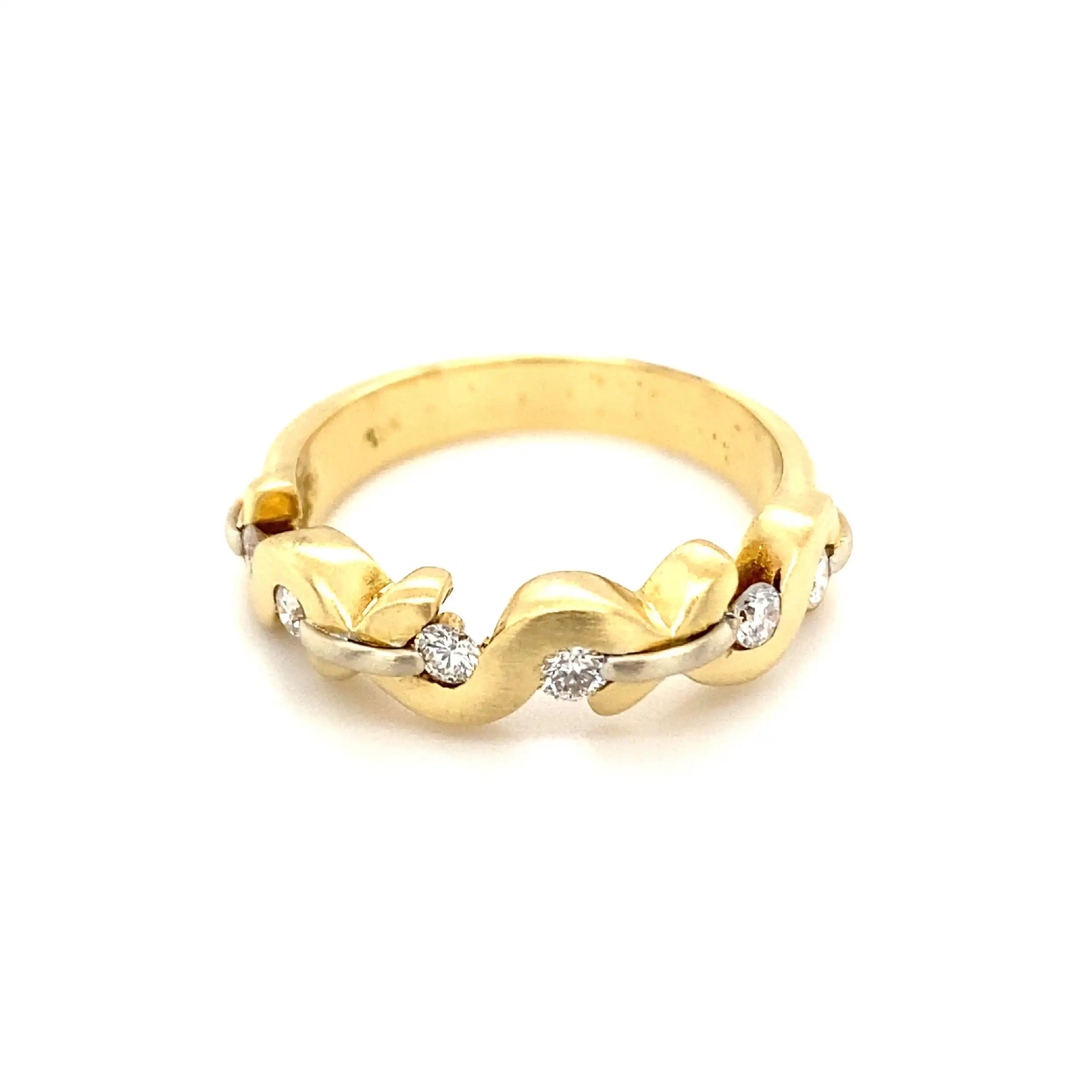Ring Gelbgold mattiert mit Brillanten Ring Gelbgold mattiert mit Brillanten