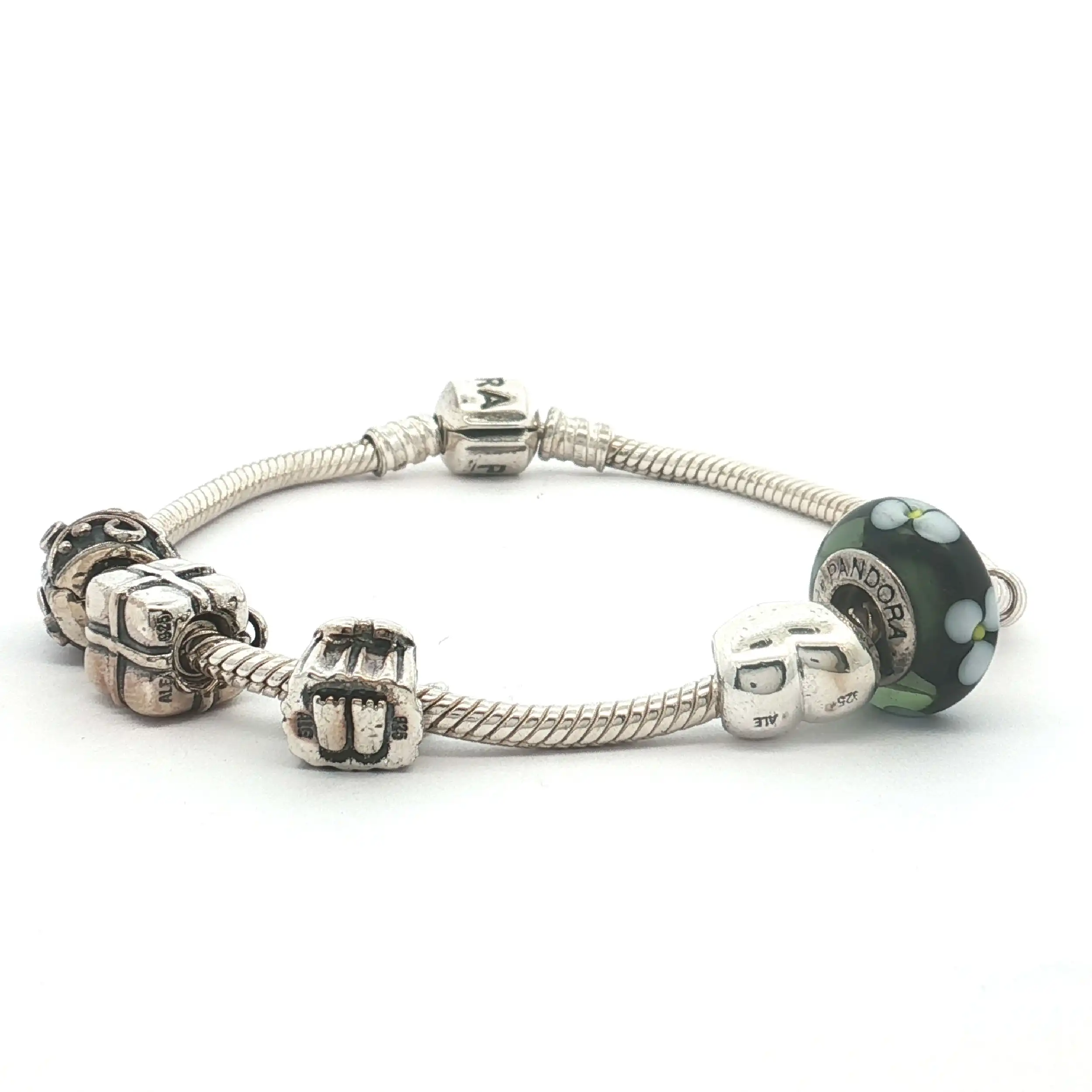 Armband Pandora mit 5 Charms