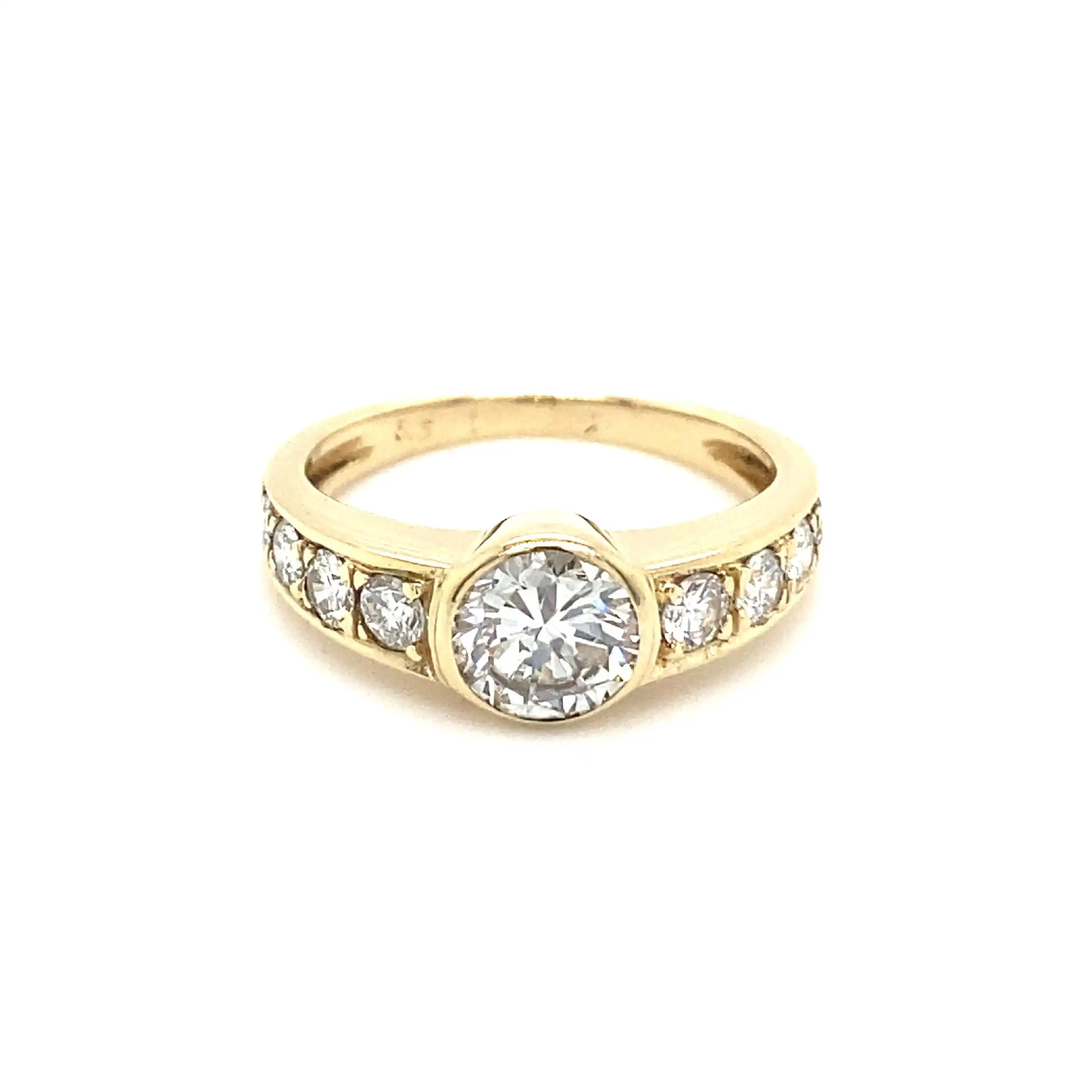 Ring Gelbgold mit Brillanten Ring Gelbgold mit Brillanten