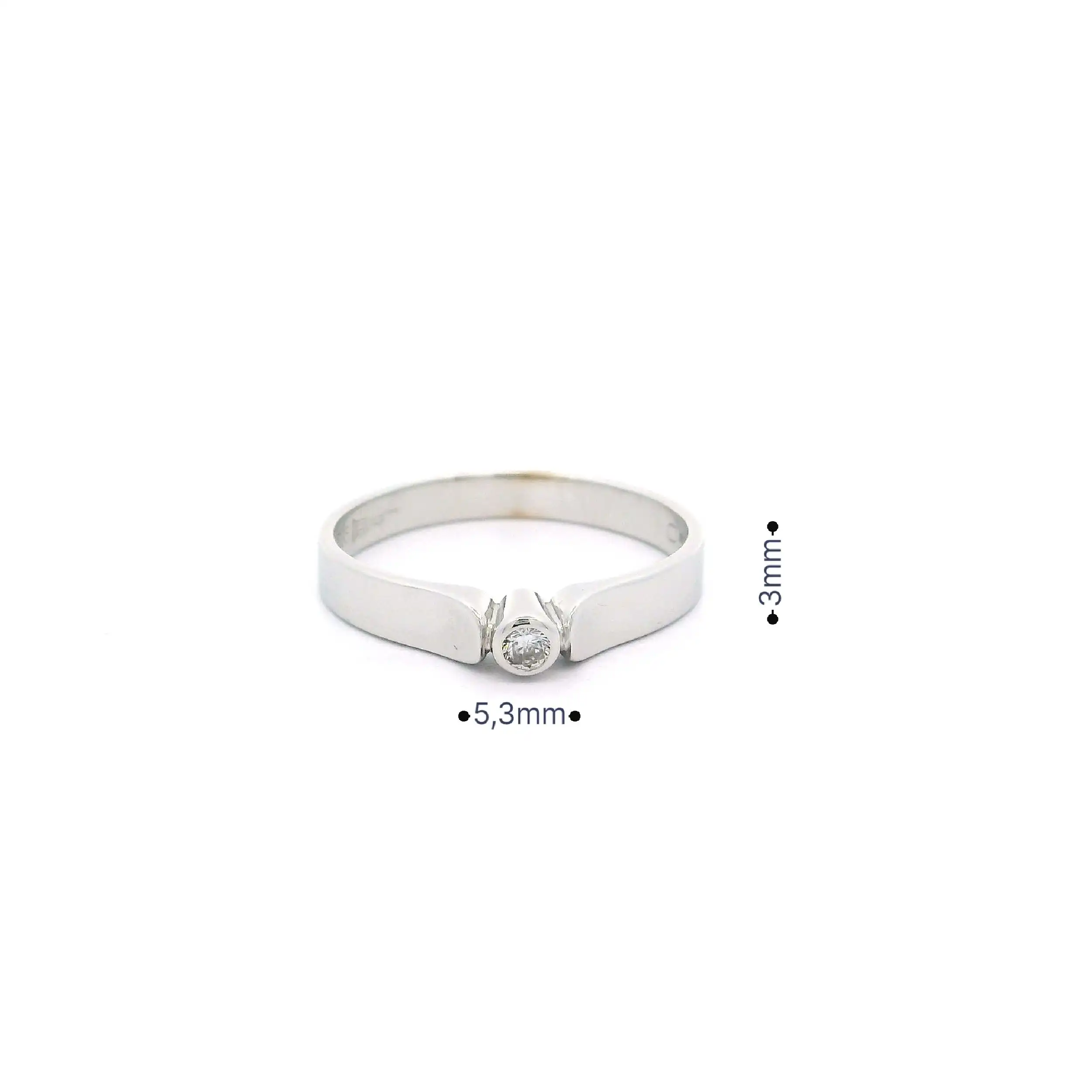 Ring Weißgold mit Brillant, graviert mit 0,05ct. Ring Weißgold mit Brillant, graviert mit 0,05ct.