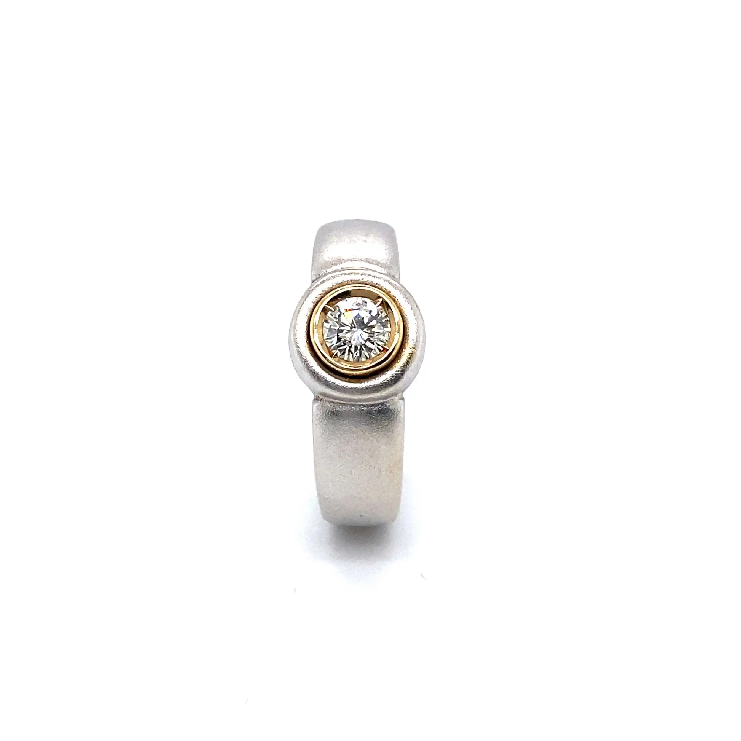 Ring bicolor mit Solitär Brillant Ring bicolor mit Solitär Brillant