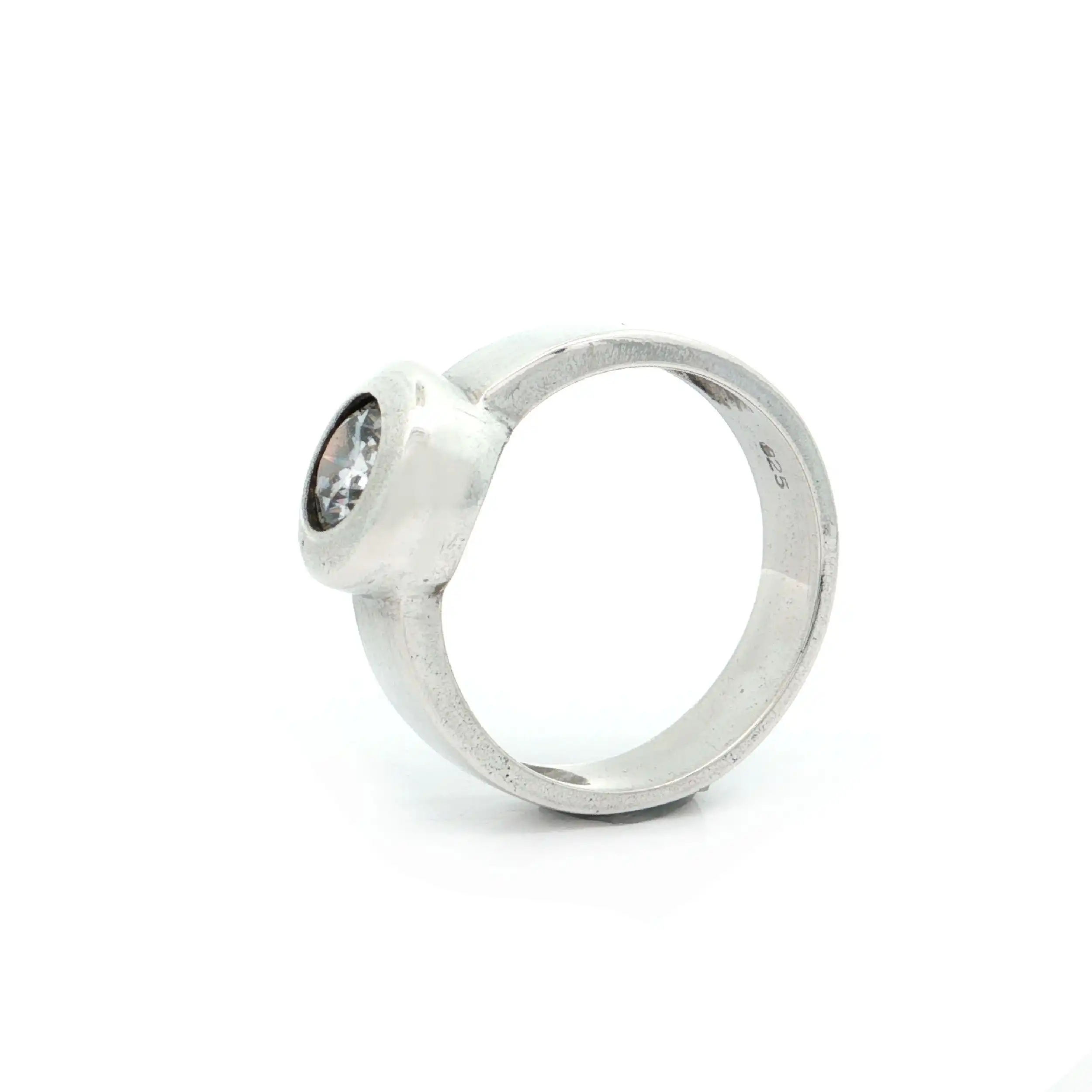 Silberring mit Zirkonia Silberring mit Zirkonia