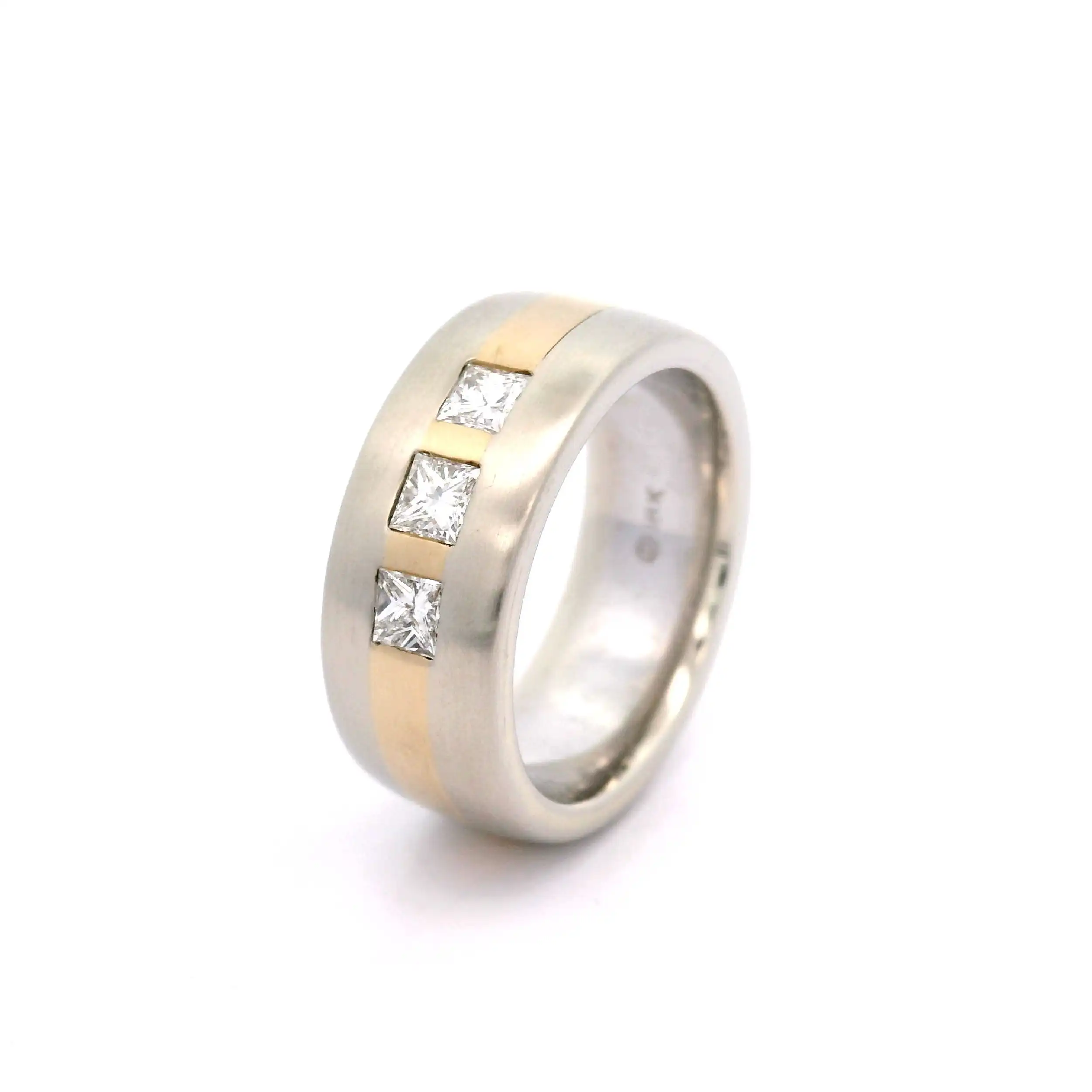 Ring Bicolor mit Princess Diamanten Ring Bicolor mit Princess Diamanten