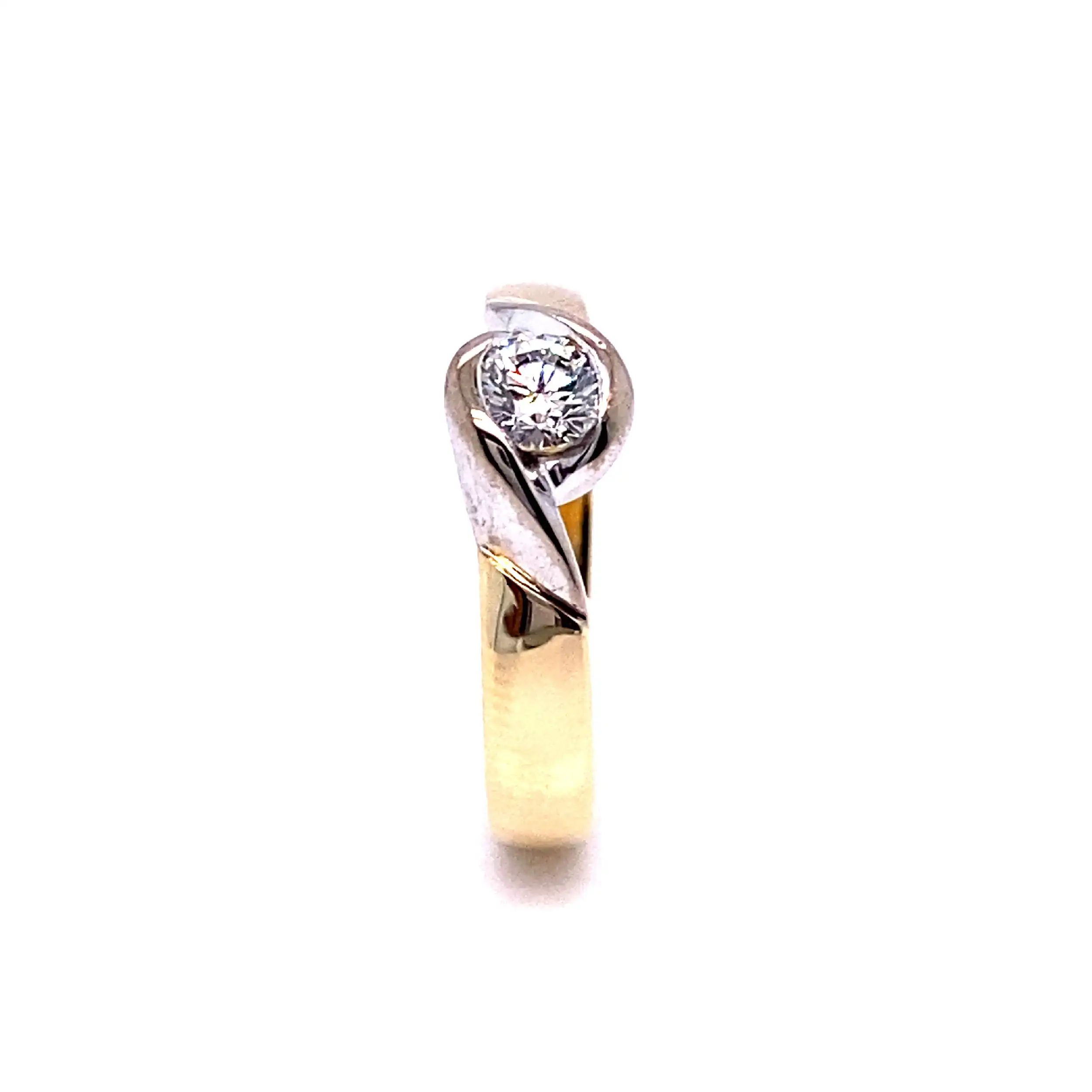 Ring bicolor mit Solitär Brillant Ring bicolor mit Solitär Brillant