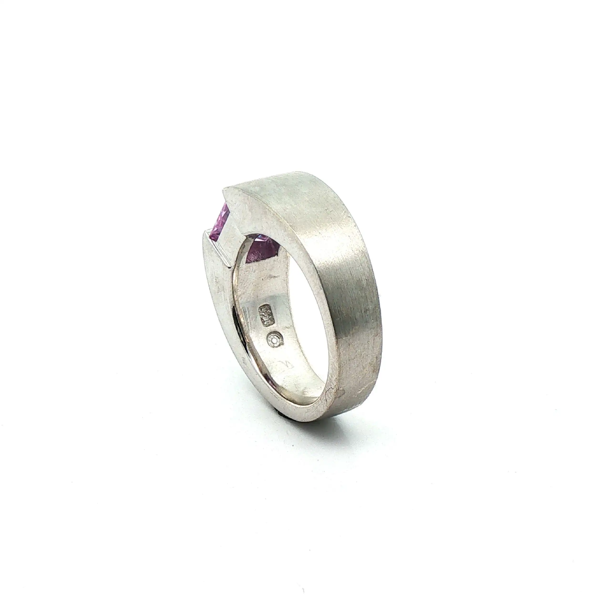 Ring Silber mit Lila Farbstein