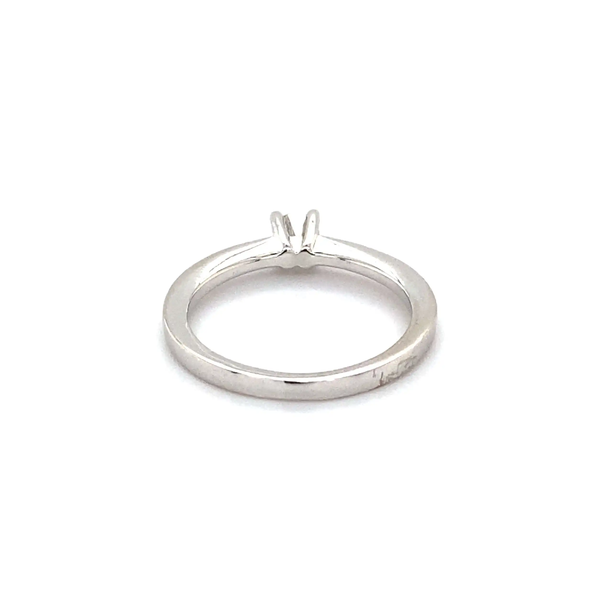 Ring Weißgold mit Brillant, mit 0,20 graviert Ring Weißgold mit Brillant, mit 0,20 graviert