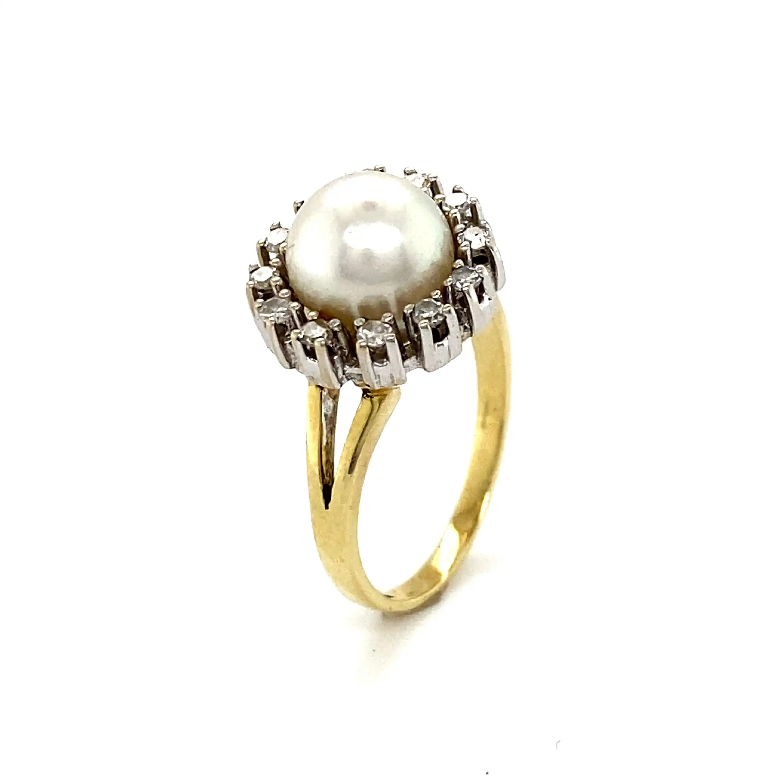 Ring Gelbgold mit Perle und Brillanten Ring Gelbgold mit Perle und Brillanten