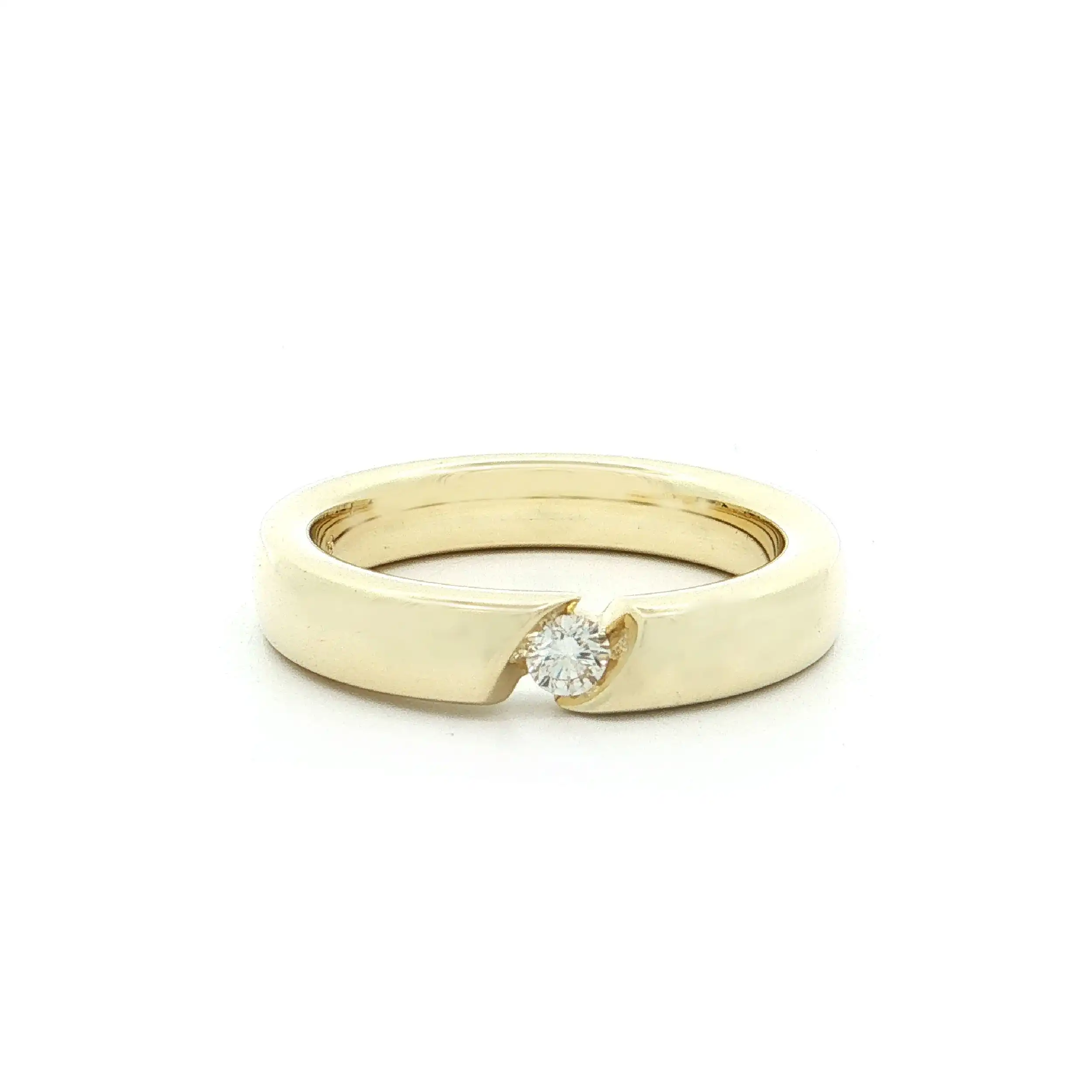 Ring Gelbgold mit Brillant, graviert mit 0,10ct Ring Gelbgold mit Brillant, graviert mit 0,10ct