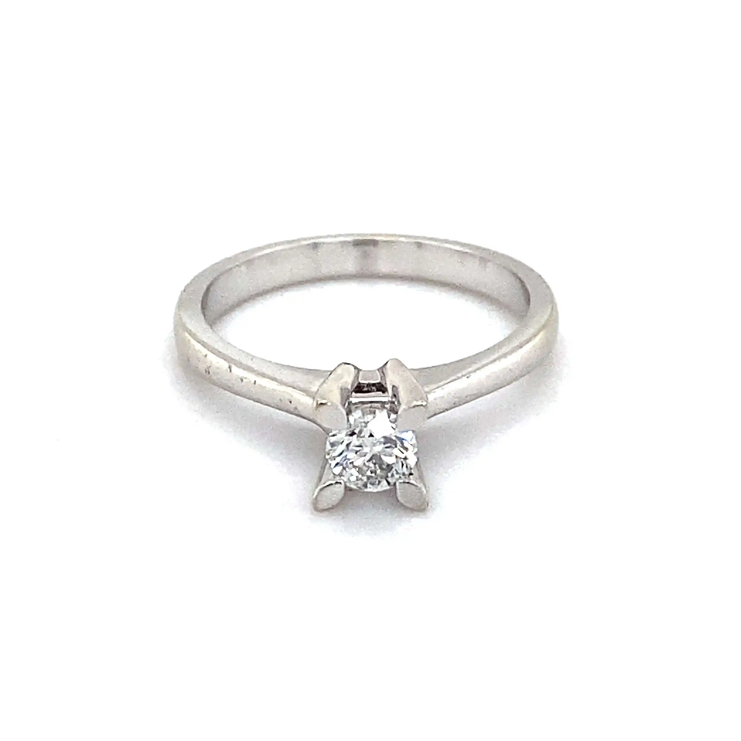Ring Weißgold mit Brillant Ring Weißgold mit Brillant