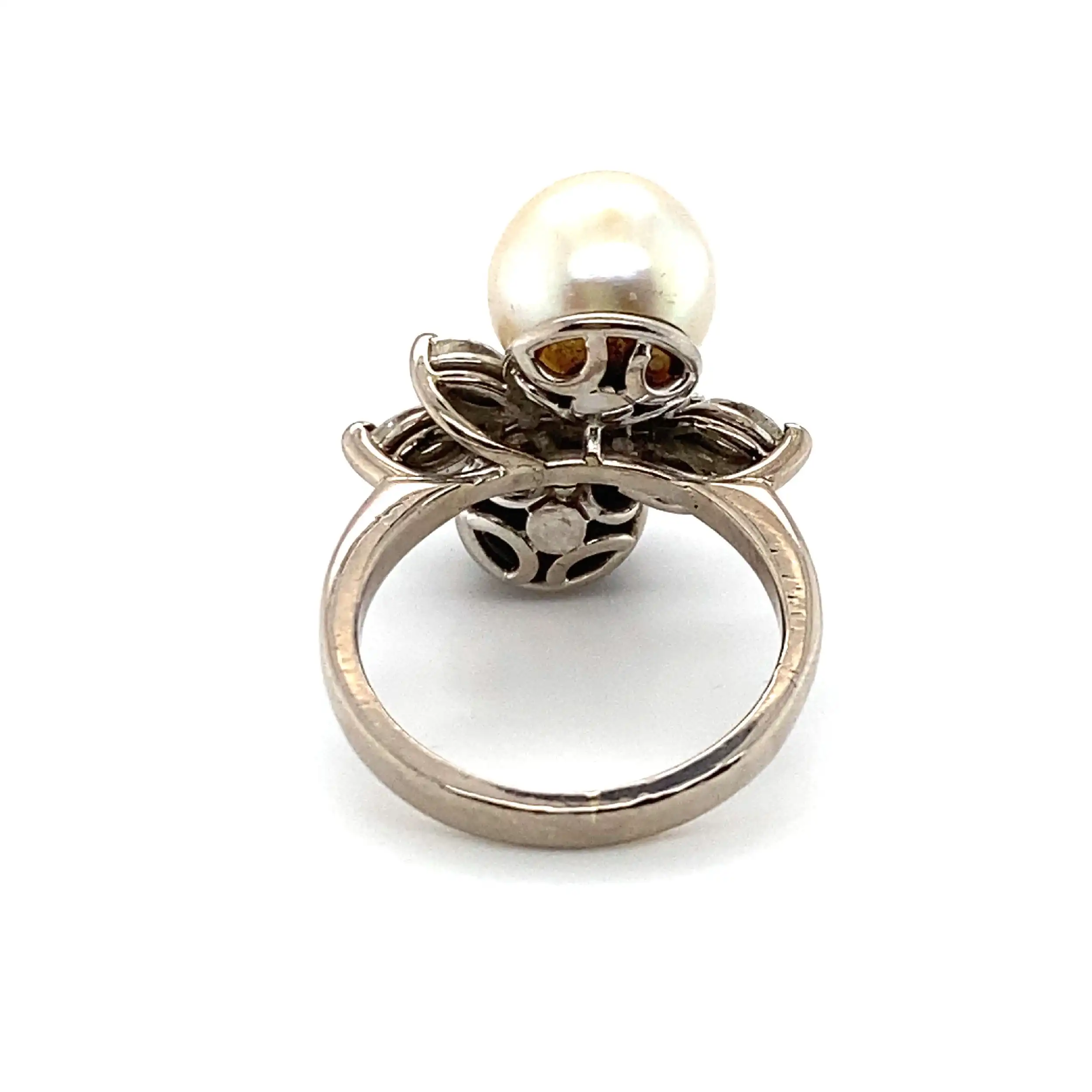 Ring Weißgold mit Perlen und Marquise Diamanten Ring Weißgold mit Perlen und Marquise Diamanten