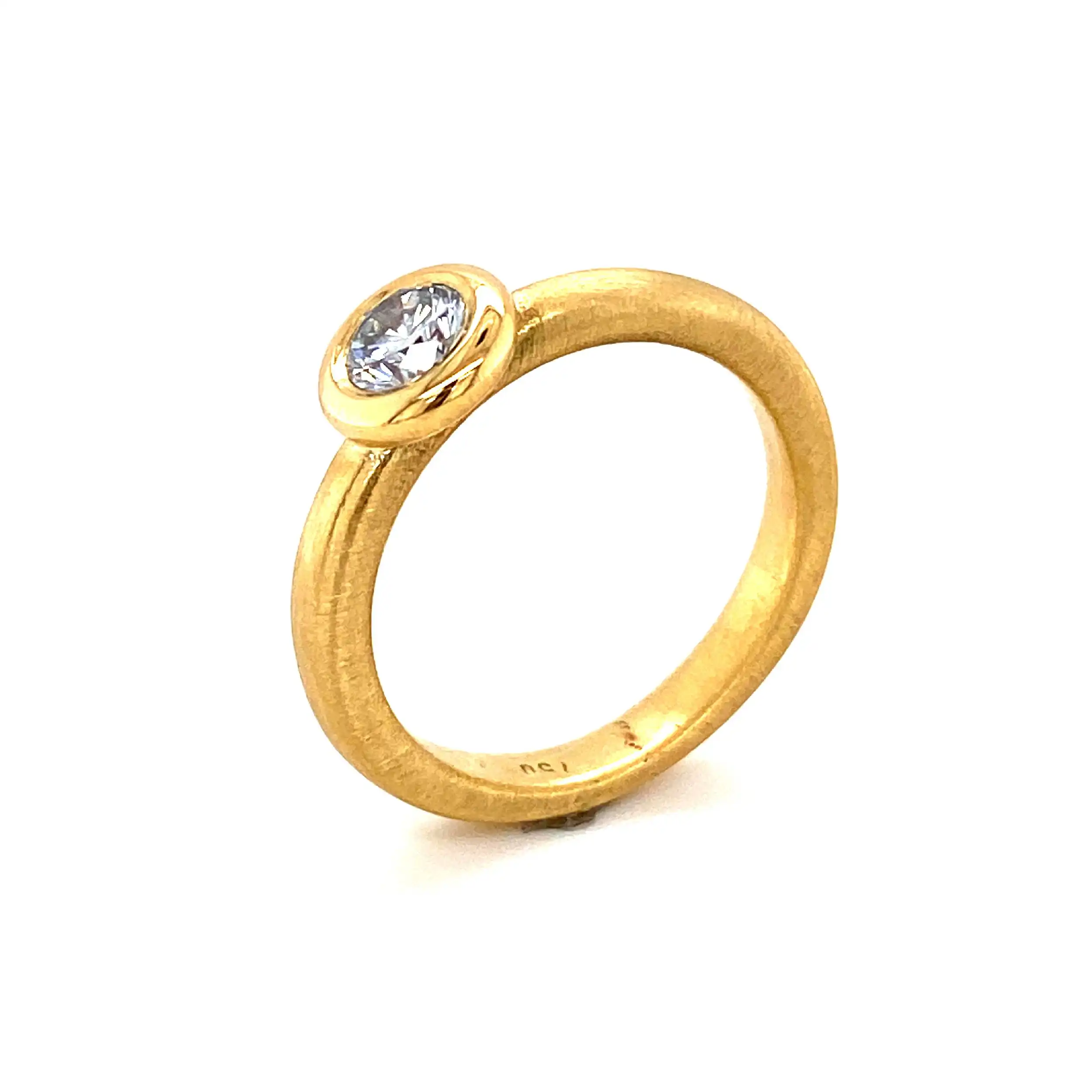 Ring Gelbgold mattiert mit Brillant Ring Gelbgold mattiert mit Brillant