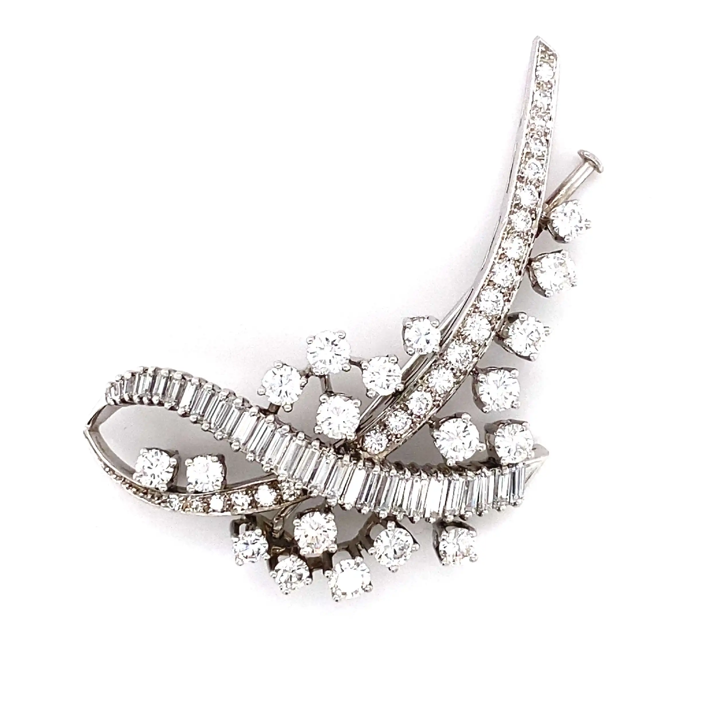 Brosche Weißgold mit Brillanten und Baguette Diamanten Brosche Weißgold mit Brillanten und Baguette Diamanten