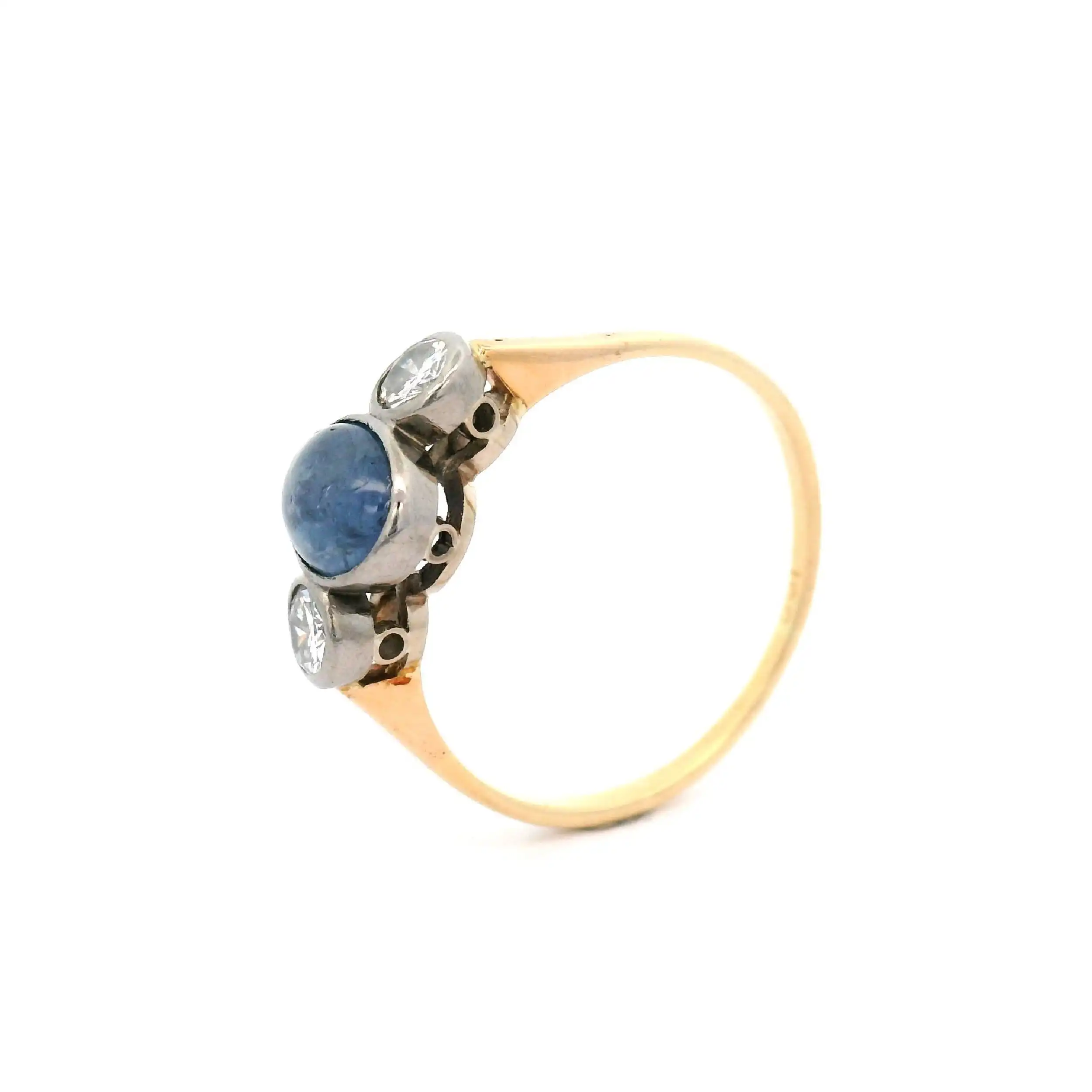Ring Bicolor mit blauem Cabochon und Brillanten Ring Bicolor mit blauem Cabochon und Brillanten