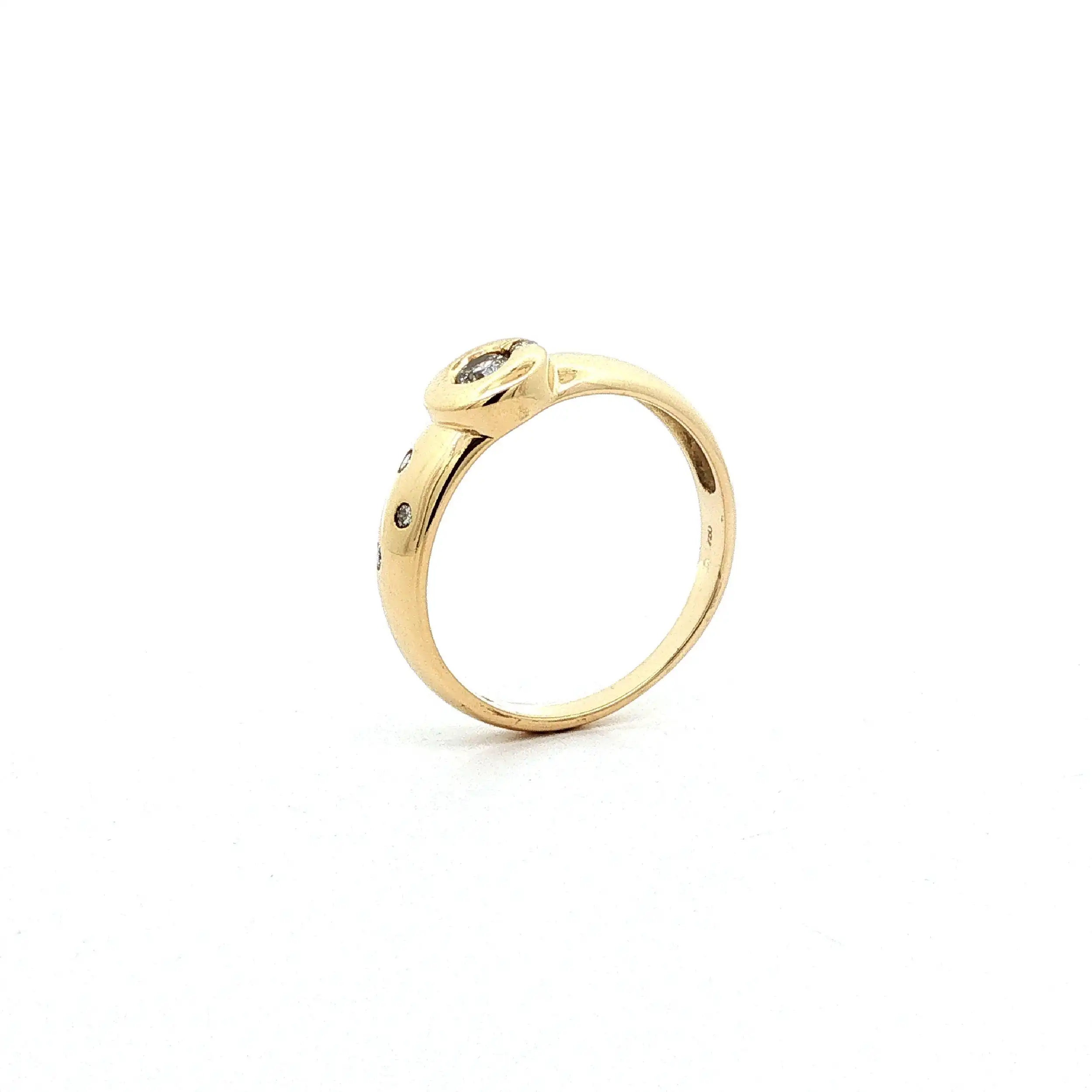 Ring Gelbgold mit Brillanten Ring Gelbgold mit Brillanten