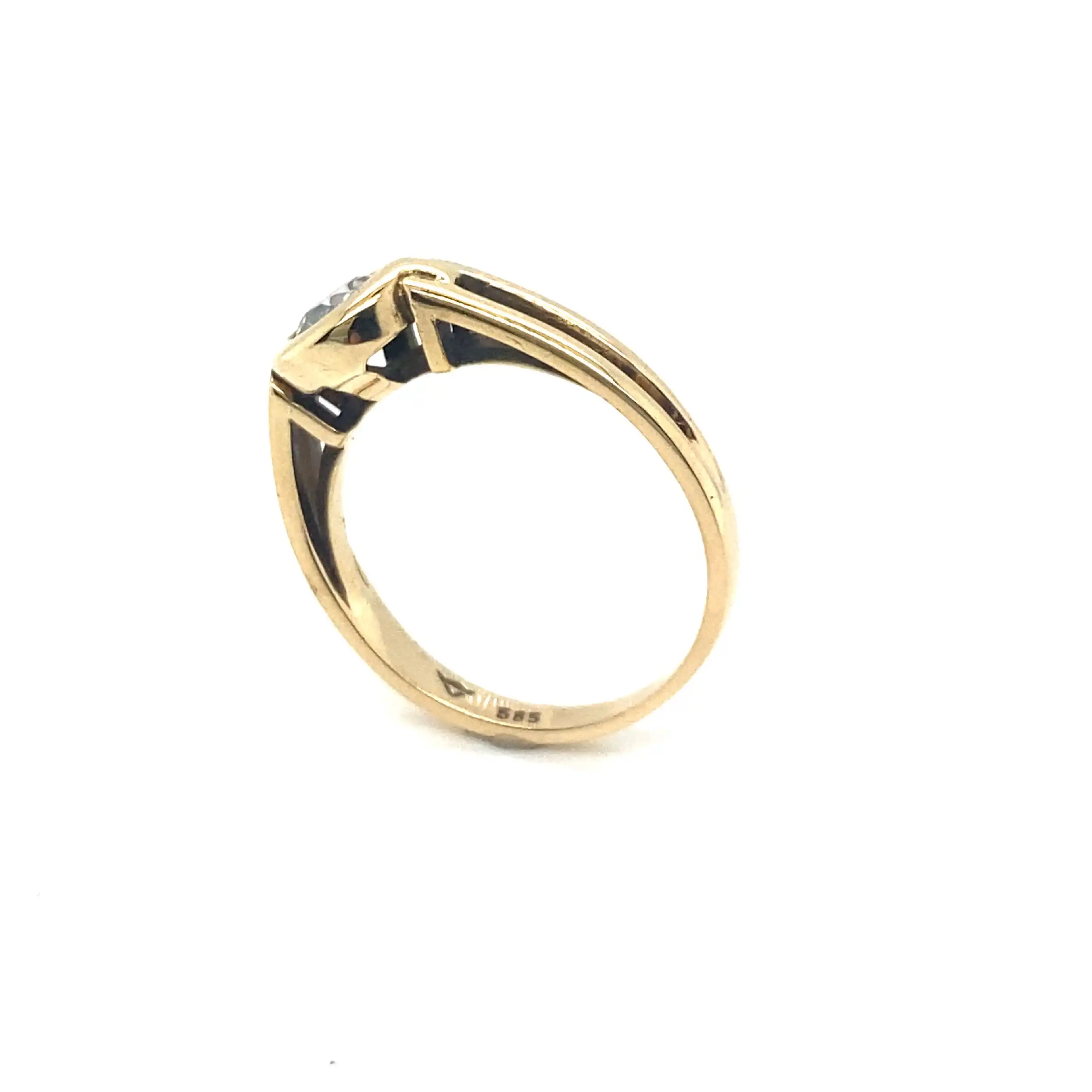 Ring Gelbgold mit Altschliffdiamant Ring Gelbgold mit Altschliffdiamant