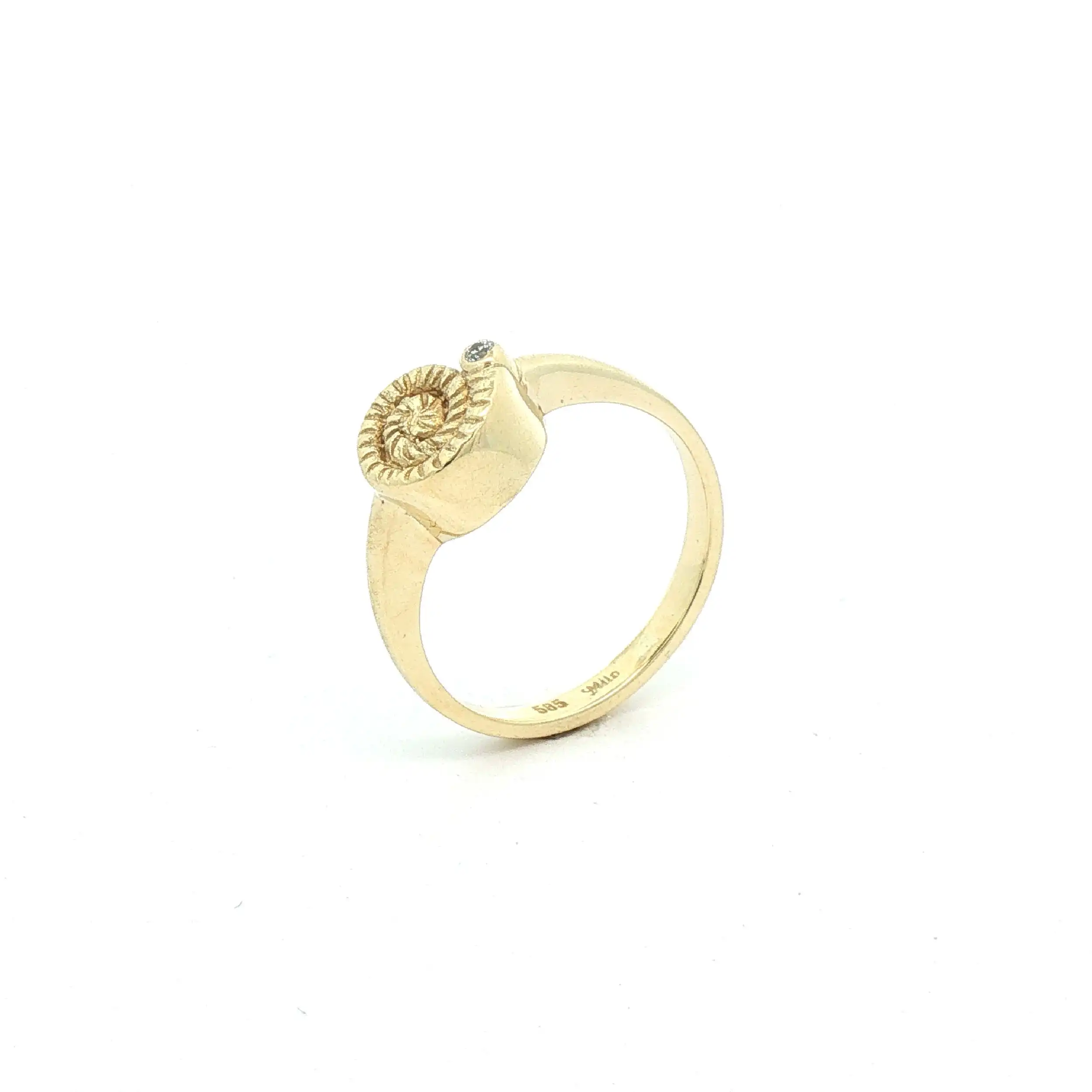 Ring Gelbgold Schneckenmuster mit Brillant Ring Gelbgold Schneckenmuster mit Brillant