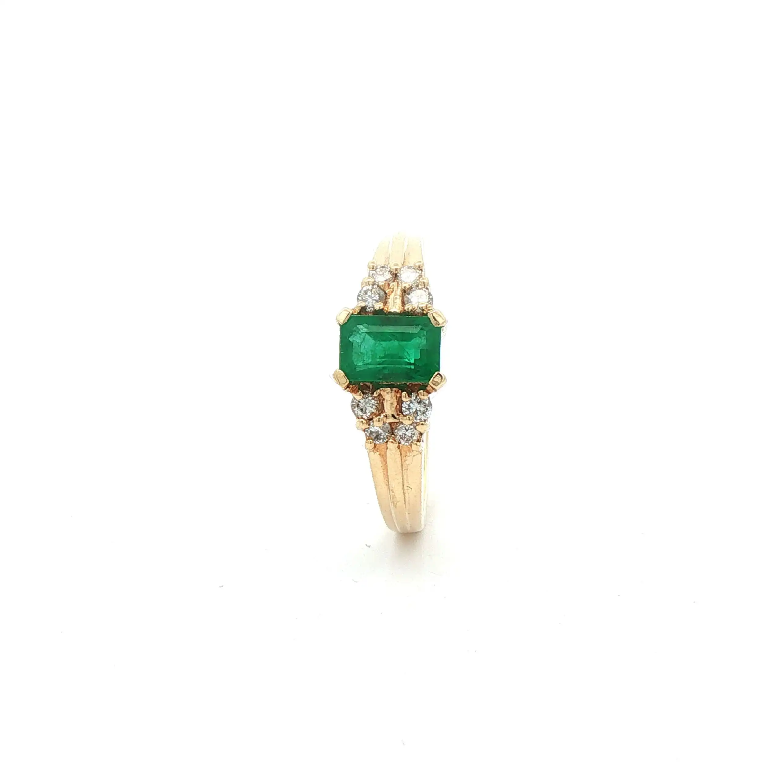 Ring Gelbgold mit Brillanten und Smaragd
