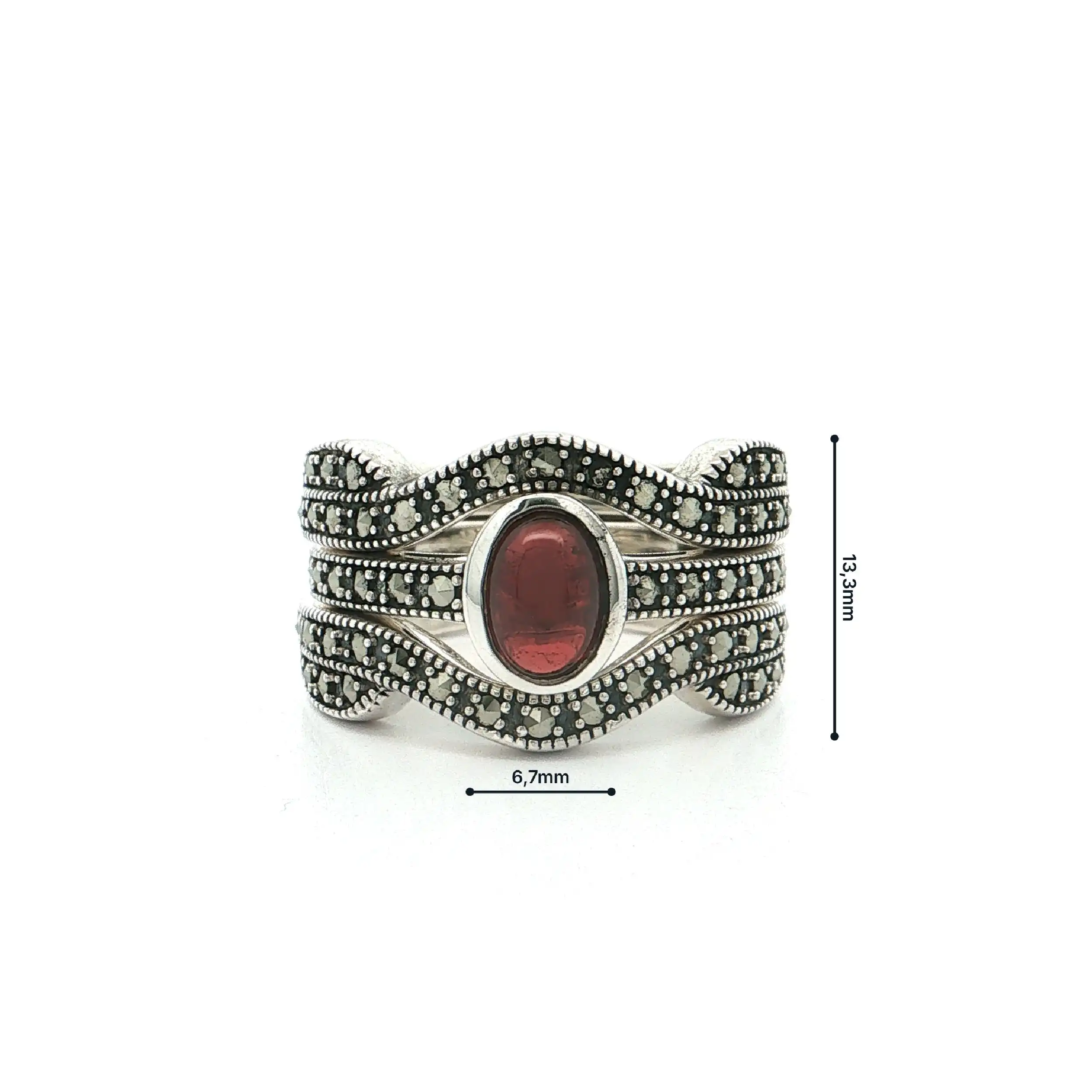 Ring Silber mit rotem Farbstein und Markasiten Ring Silber mit rotem Farbstein und Markasiten