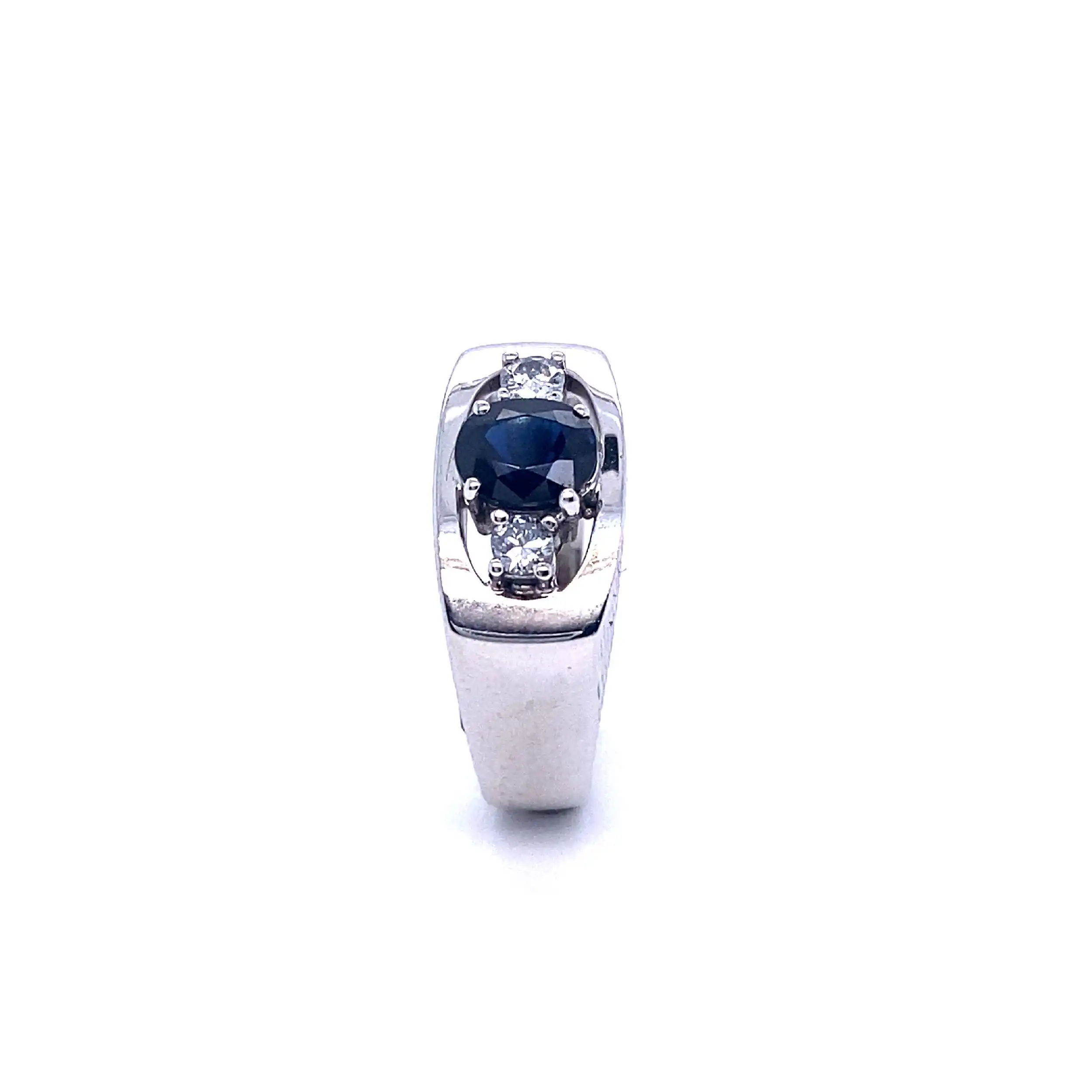 Ring Weißgold mit Saphir und Brillanten Ring Weißgold mit Saphir und Brillanten