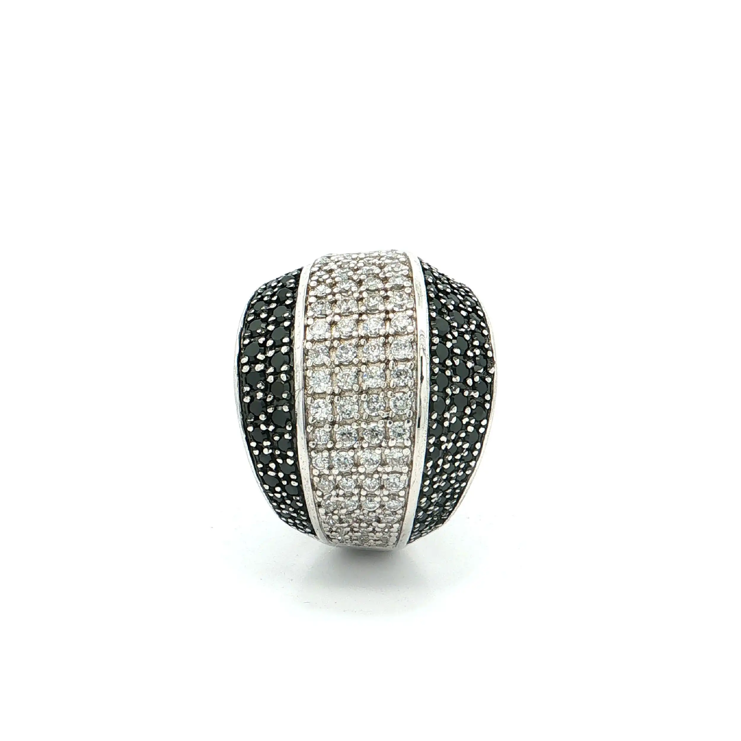 Ring Silber mit Zirkonia und schwarzen Farbsteinen