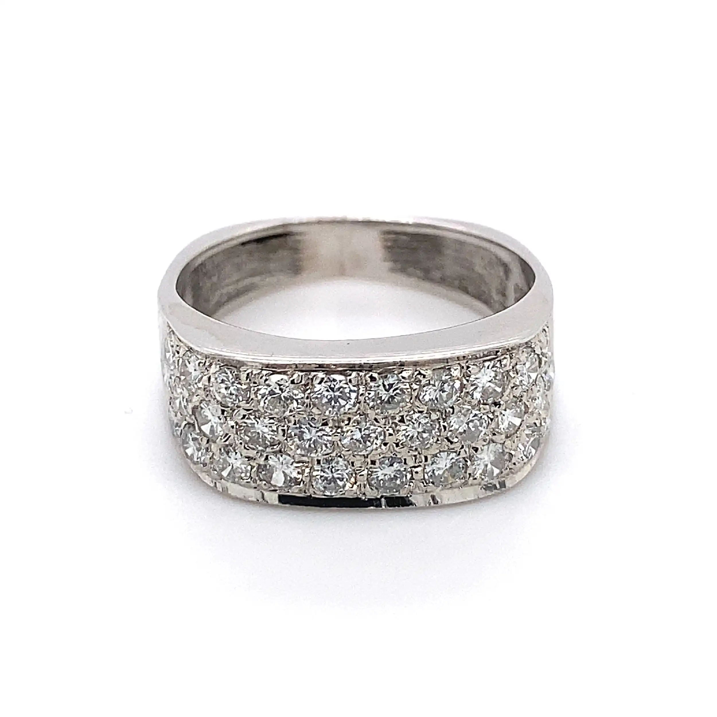 Ring Weißgold mit Brillanten Ring Weißgold mit Brillanten