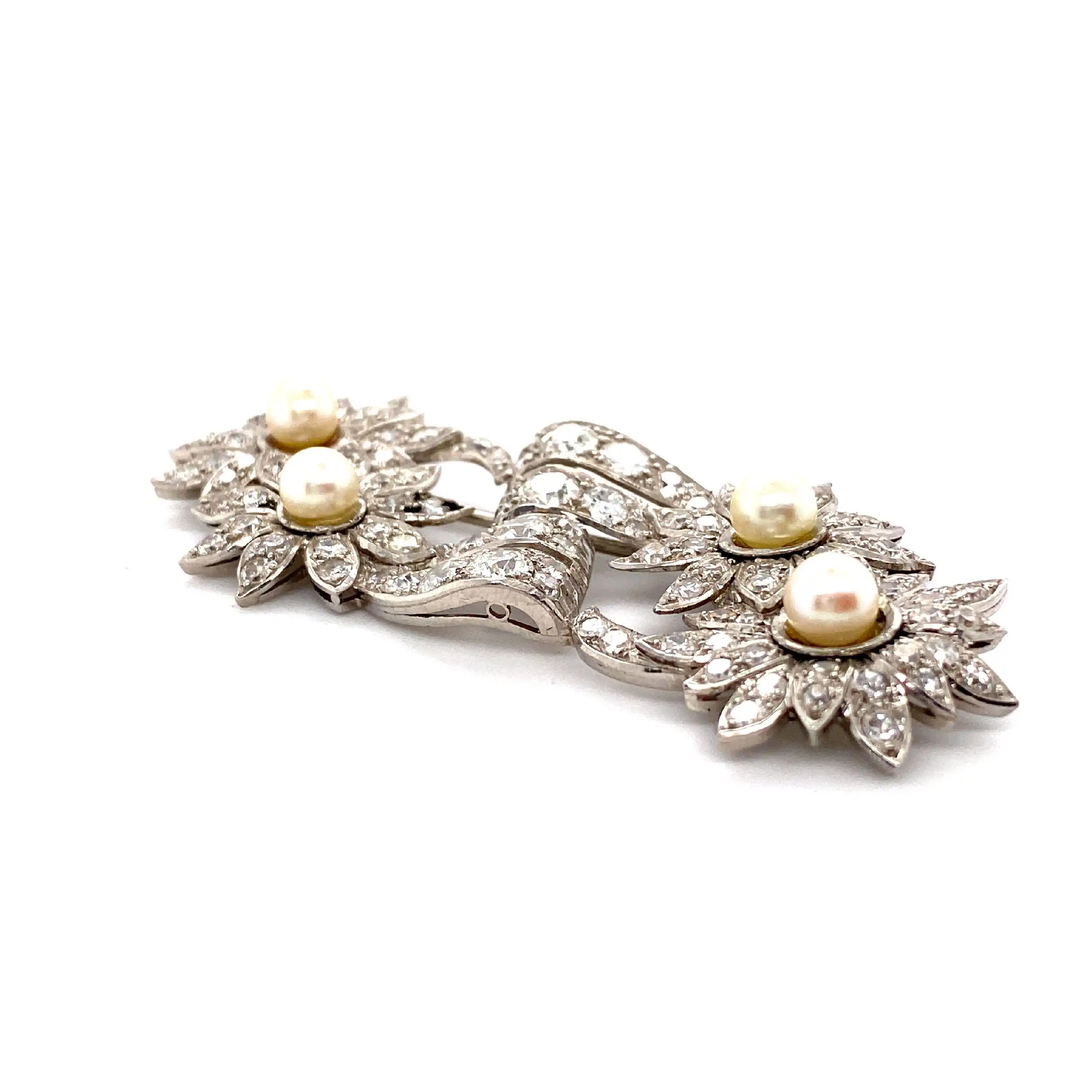 Brosche Weißgold mit Brillanten/Diamanten und Perlen Brosche Weißgold mit Brillanten/Diamanten und Perlen