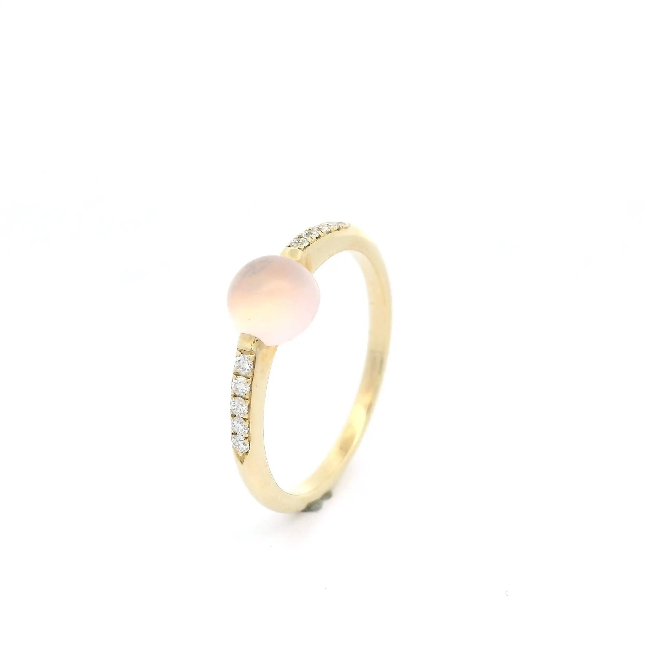 Ring Gelbgold mit Brillanten und Rosenqaurz Cabochon mit 0,10ct graviert