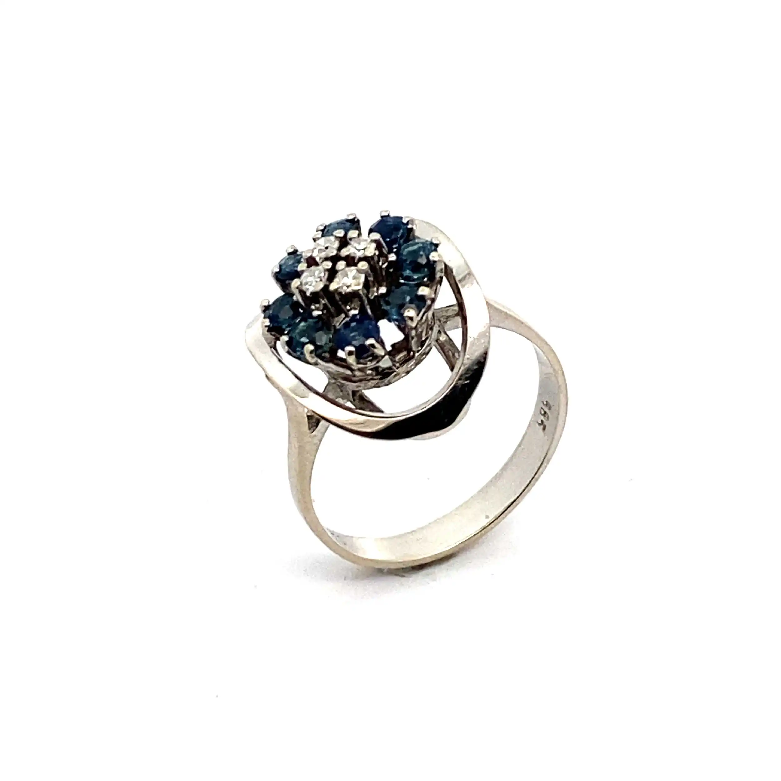 Ring Weißgold mit Saphir und Diamanten Ring Weißgold mit Saphir und Diamanten