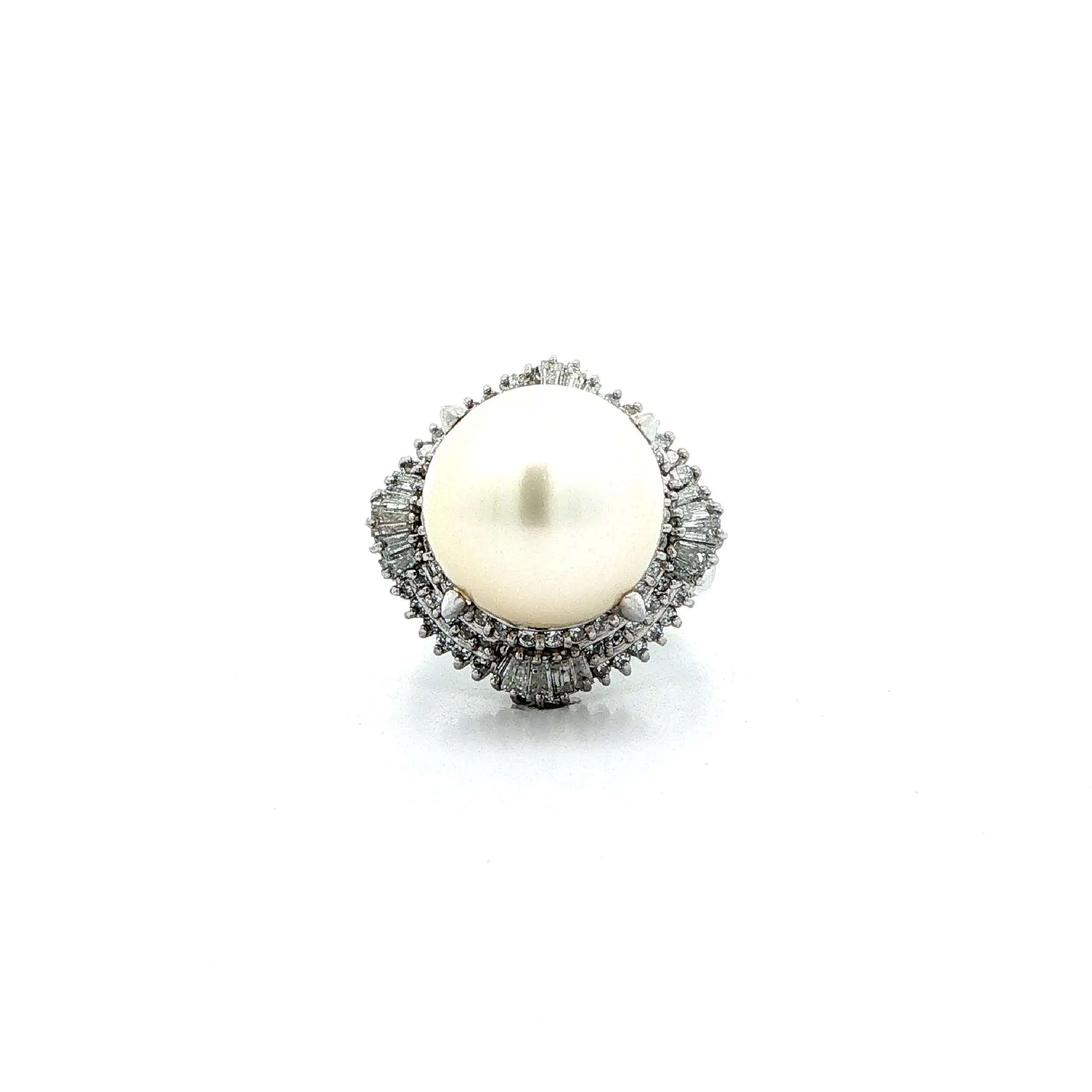 Ring Platin mit Perle, Brillanten & Baguette Diamanten