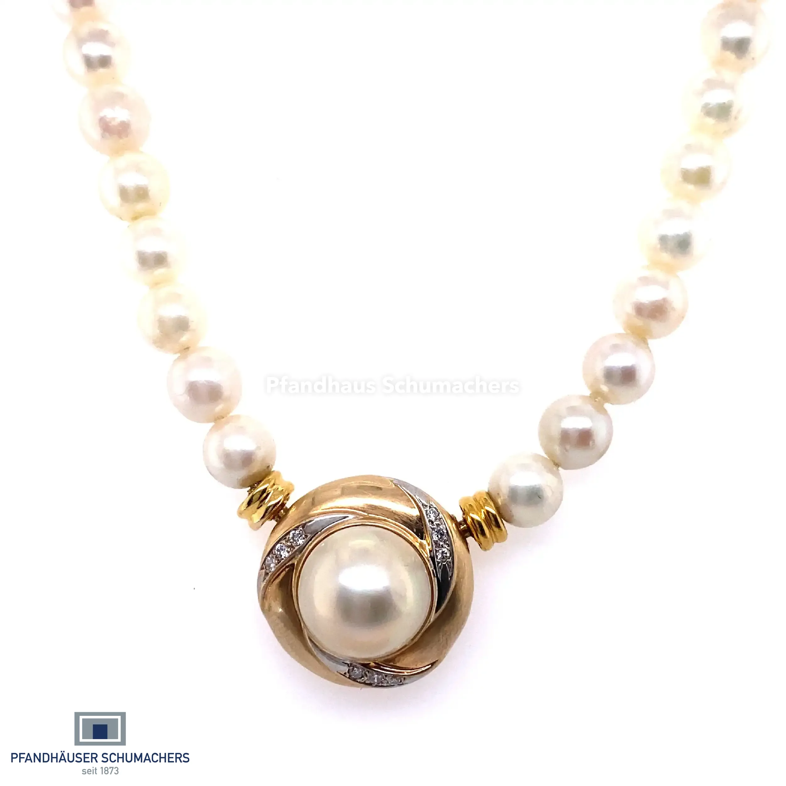 Perlenkette Schöffel mit Gelbgoldschloss Mabéperle und Brillanten