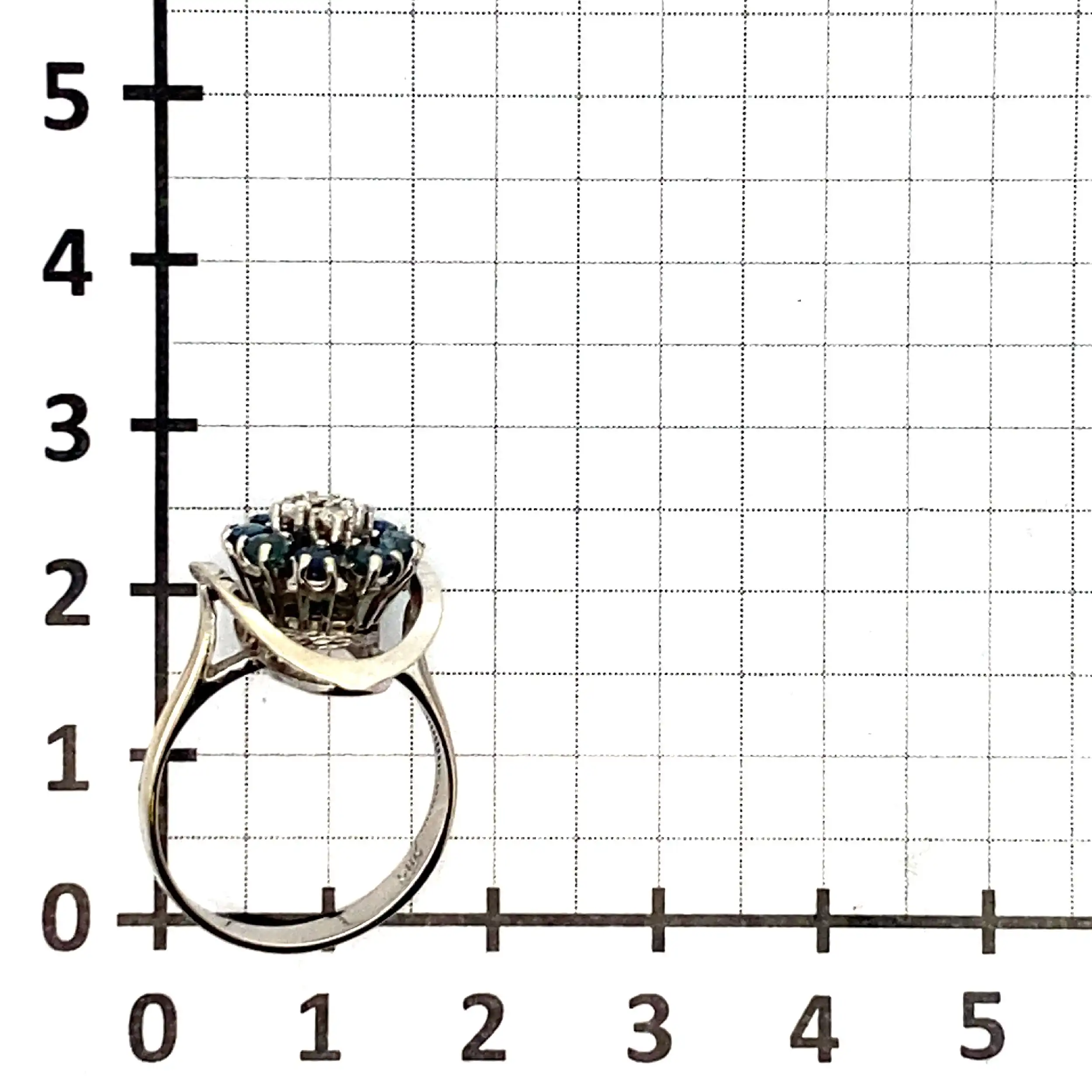 Ring Weißgold mit Saphir und Diamanten Ring Weißgold mit Saphir und Diamanten