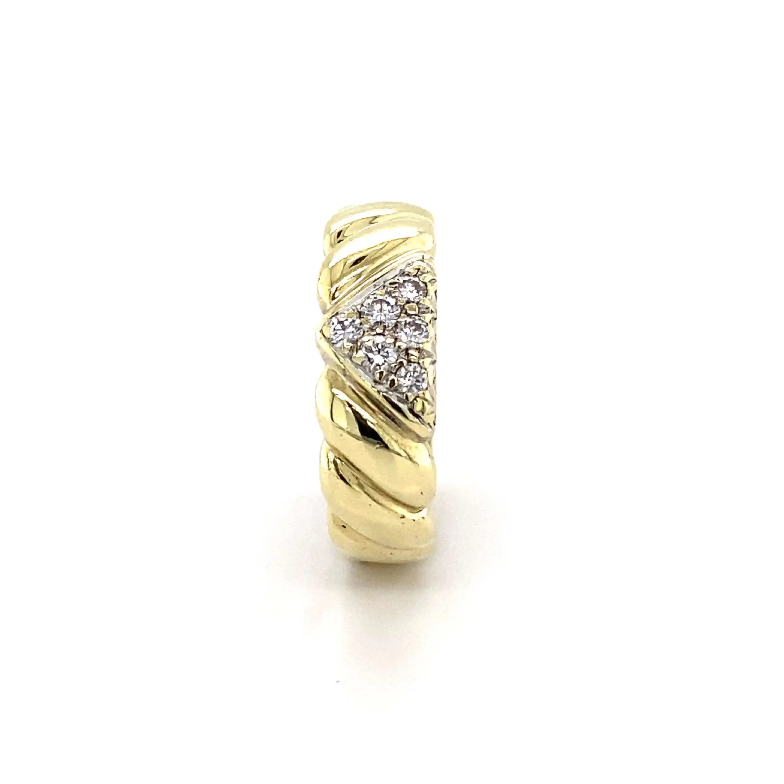 Ring Gelbgold mit Brillanten in Pavé-Fassung Ring Gelbgold mit Brillanten in Pavé-Fassung