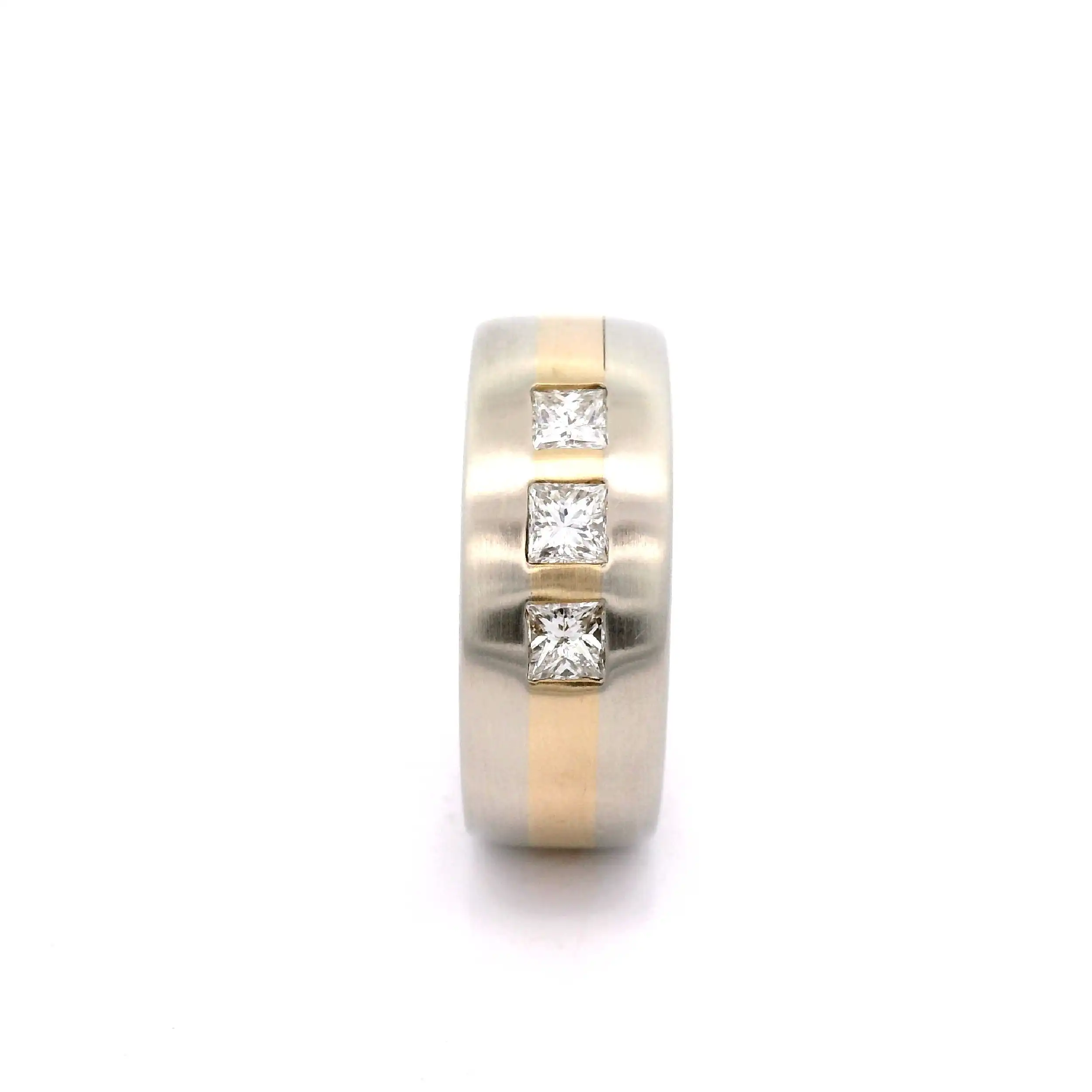 Ring Bicolor mit Princess Diamanten Ring Bicolor mit Princess Diamanten
