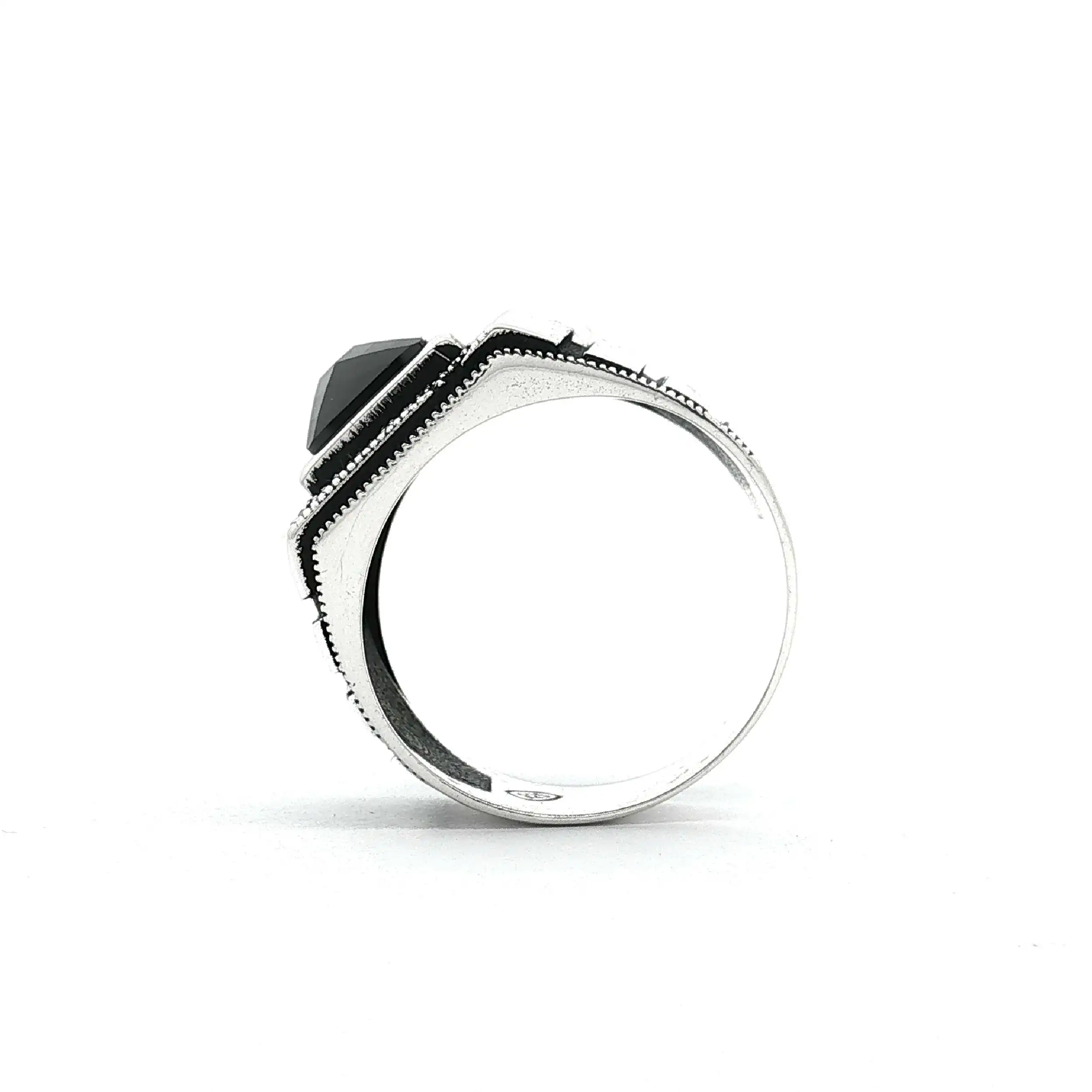 Herrenring Silber mit schwarzen Steinen und Markasiten Herrenring Silber mit schwarzen Steinen und Markasiten