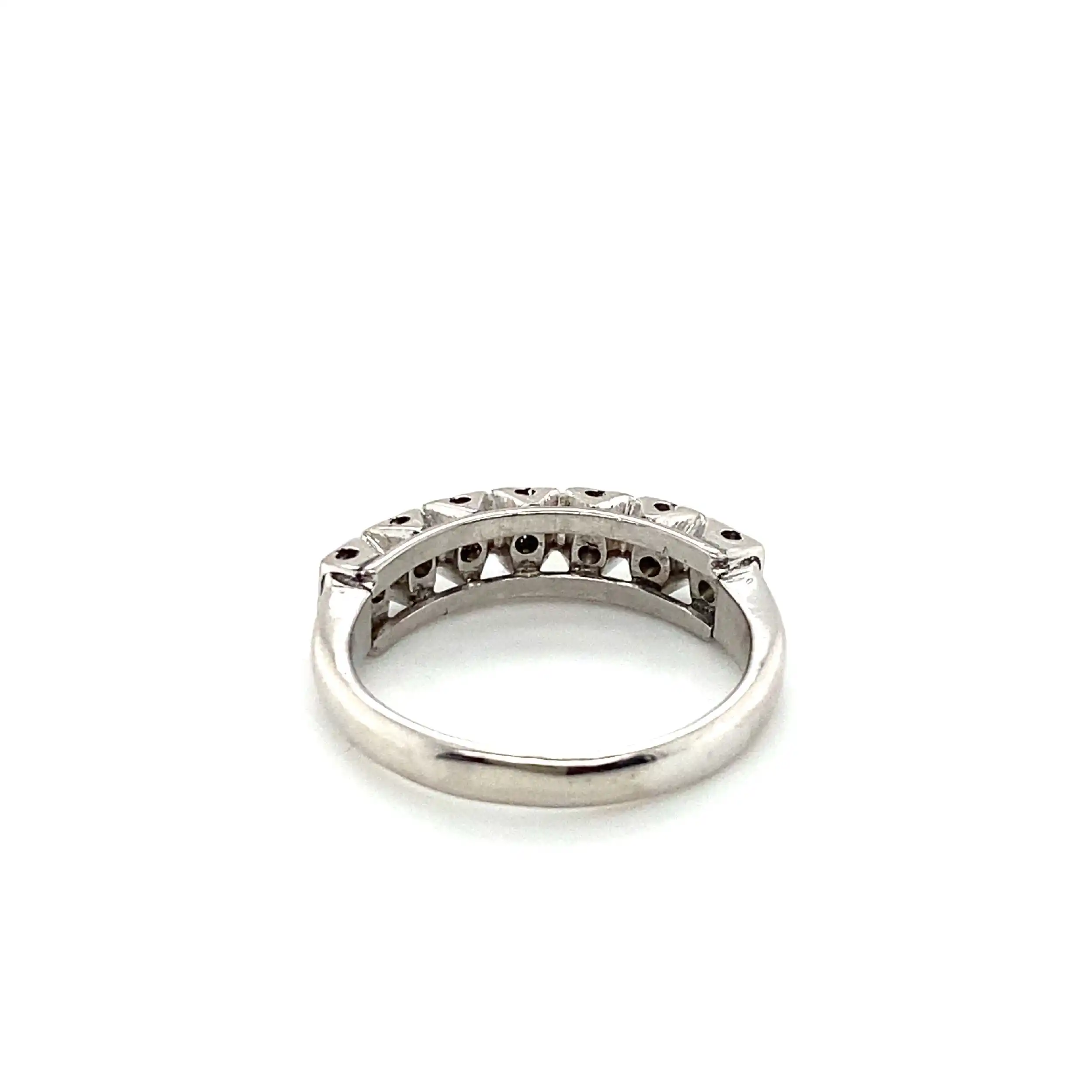 Ring Weißgold mit Brillanten Ring Weißgold mit Brillanten