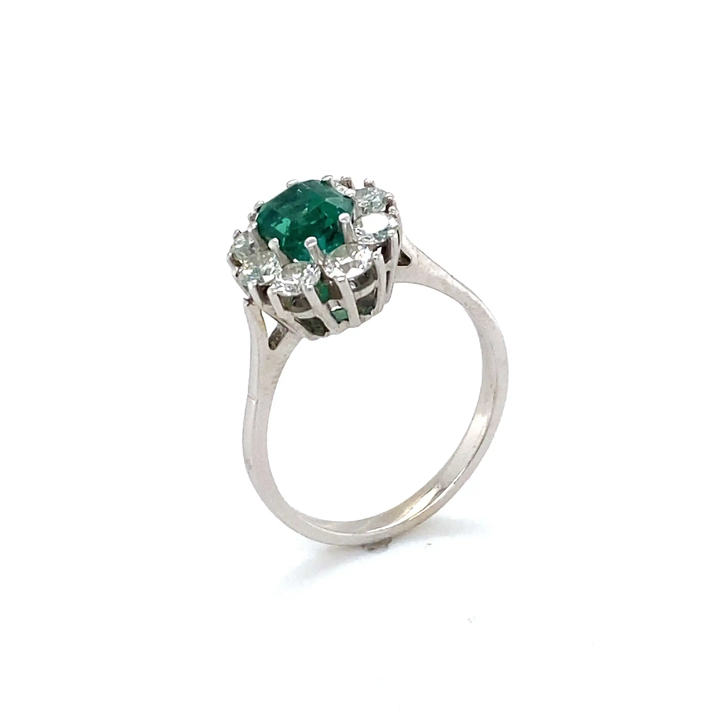 Ring Weißgold mit Brillanten und Smaragd Ring Weißgold mit Brillanten und Smaragd