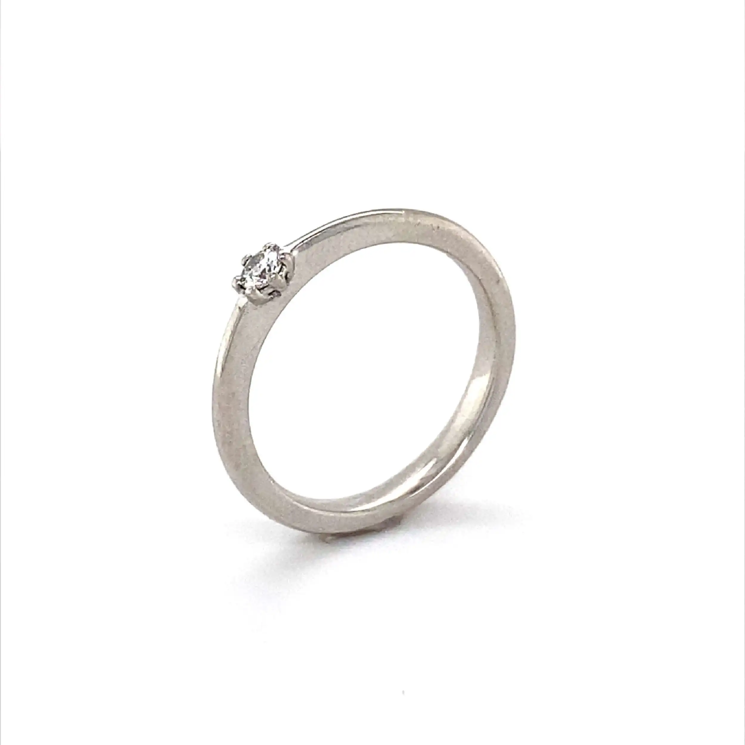 Ring Weißgold mit Brillant, graviert mit 0,1ct Ring Weißgold mit Brillant, graviert mit 0,1ct