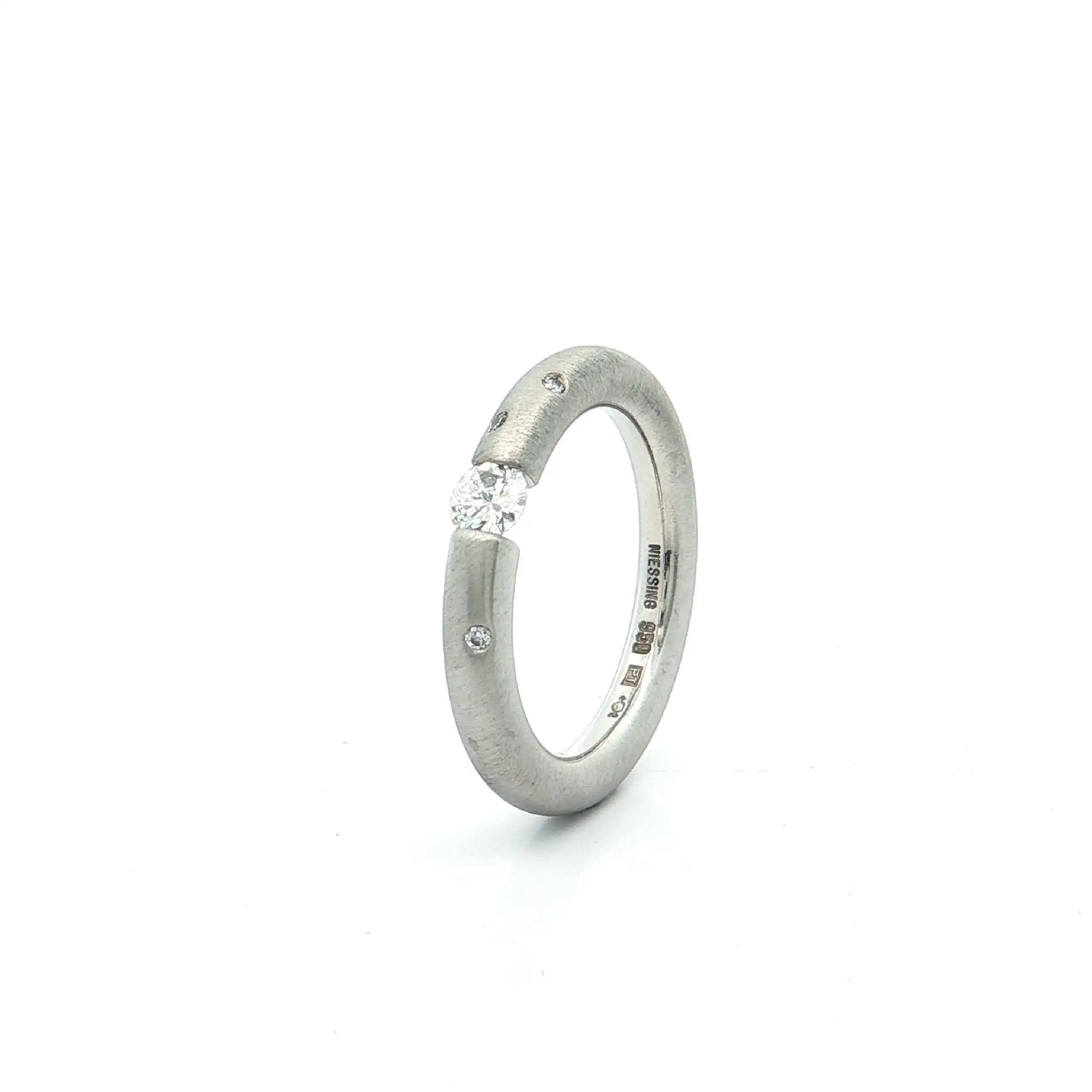 Spannring Platin von Niessing mit Brillanten Sternenhimmel
