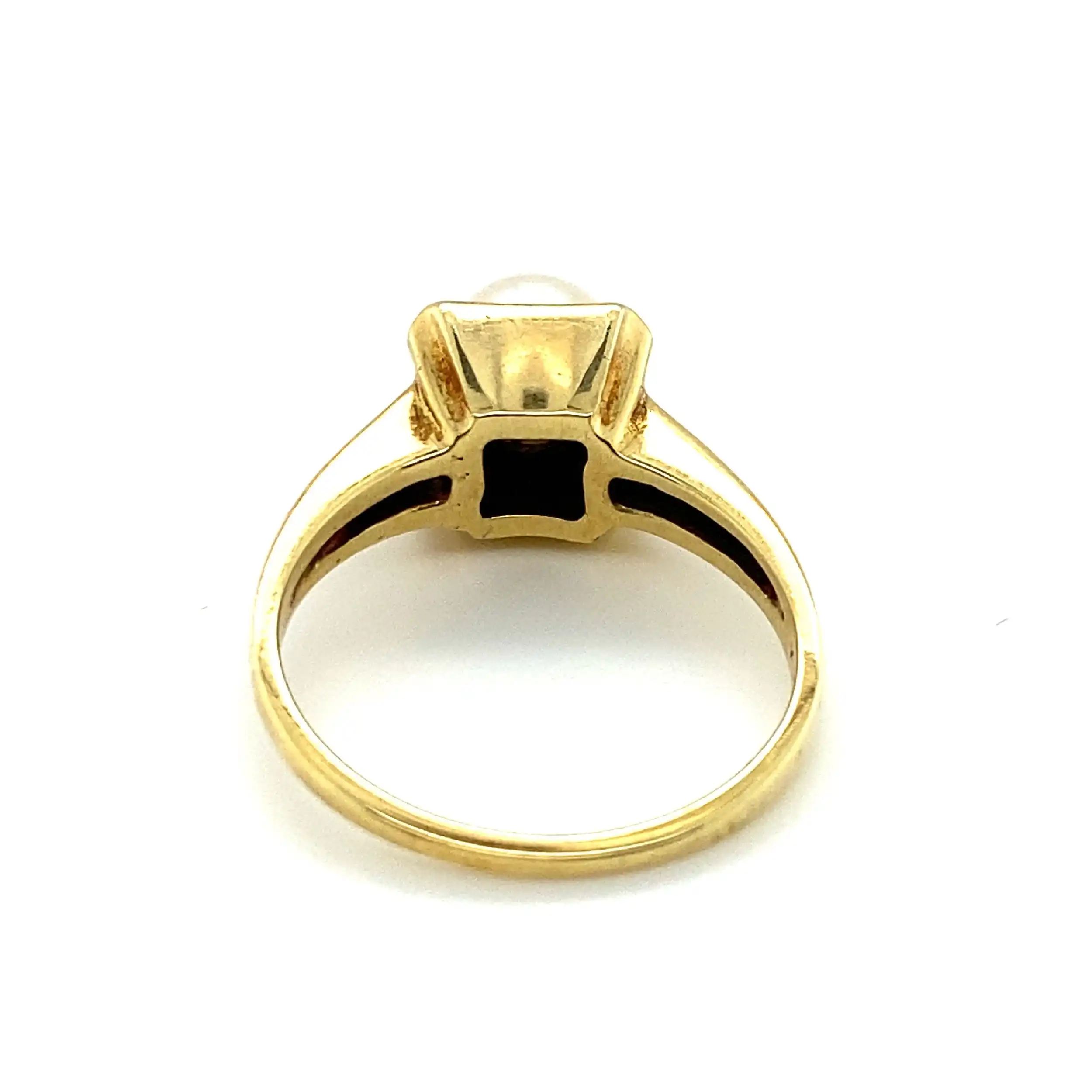 Ring Gelbgold mit Perle Ring Gelbgold mit Perle