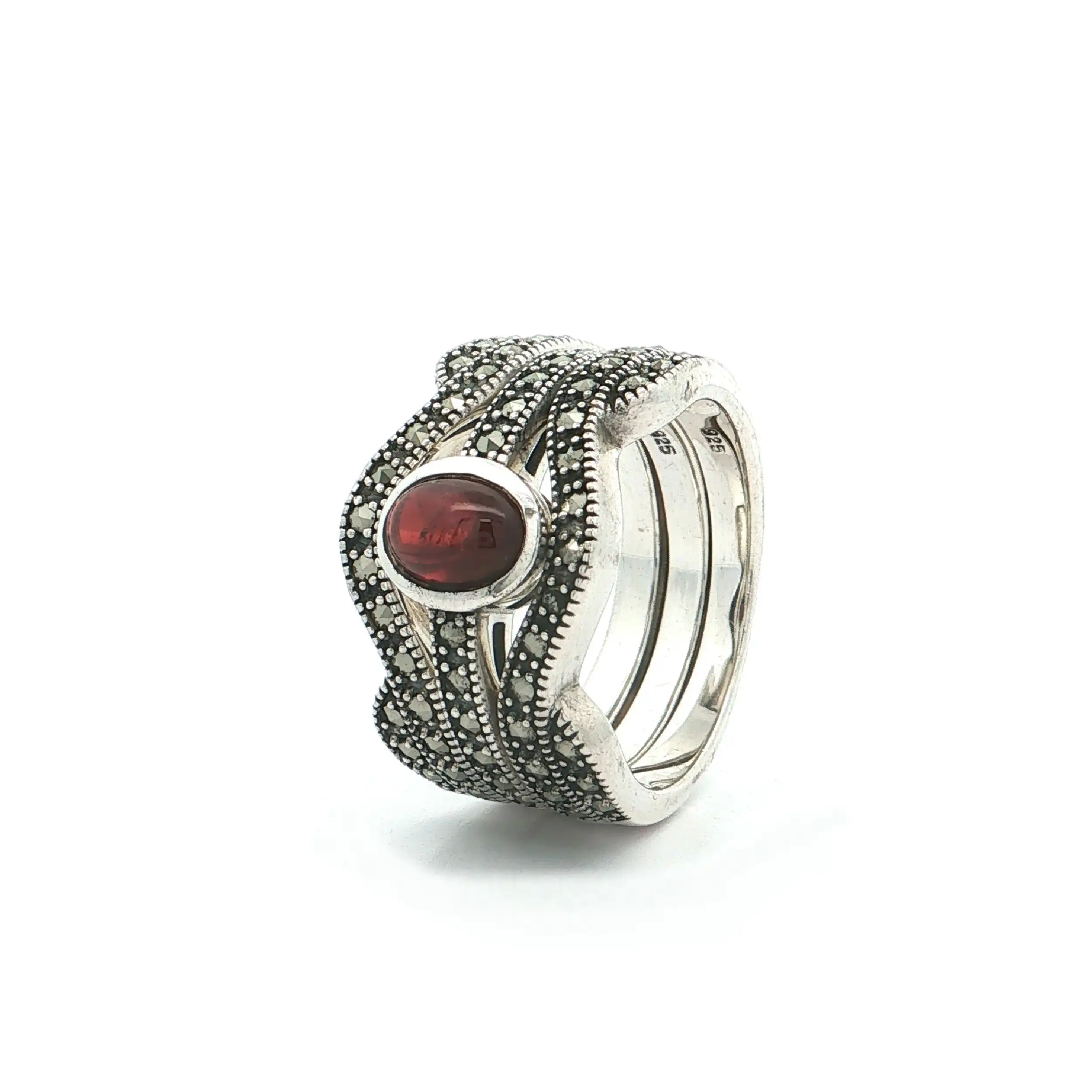 Ring Silber mit rotem Farbstein und Markasiten